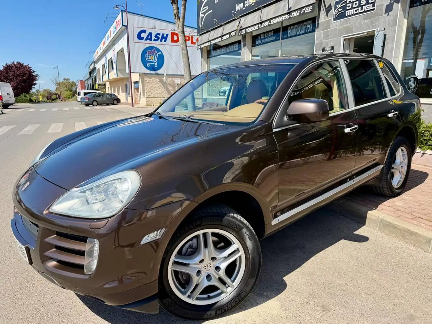 Porsche Cayenne Diesel Aut. Beige - 1