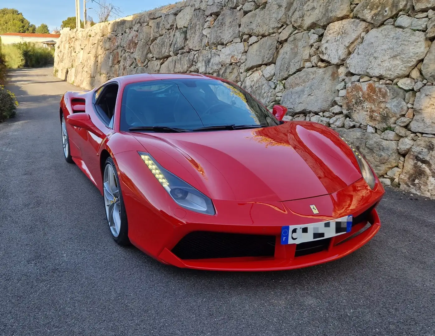 Ferrari 488 GTB 4.0 V8 670ch - 2
