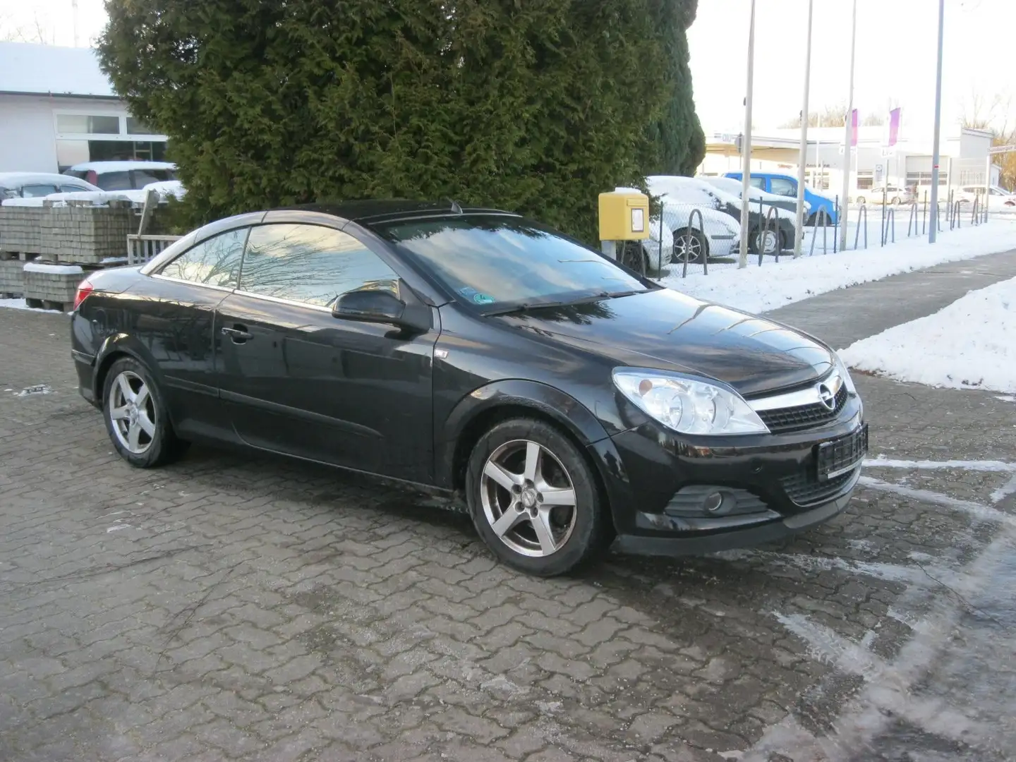 Opel Astra Astra Twin Top Twin Top 1.8 Cosmo Schwarz - 1