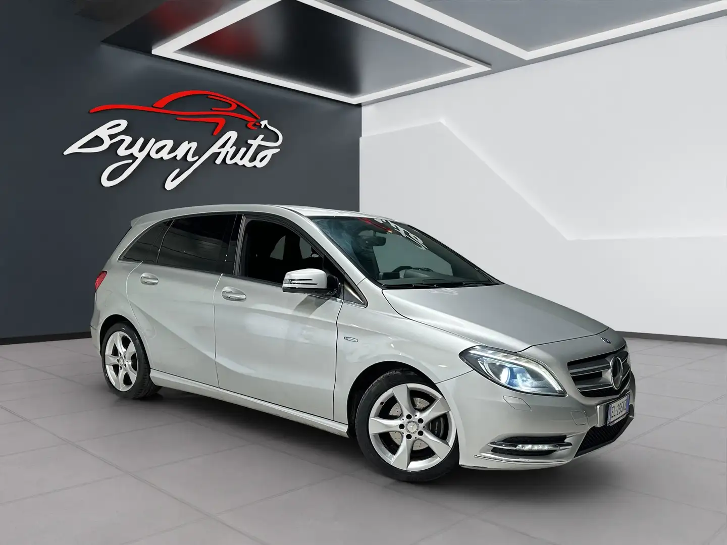Mercedes-Benz B 180 CDI BLUEEFFICIENCY PREMIUM - 2