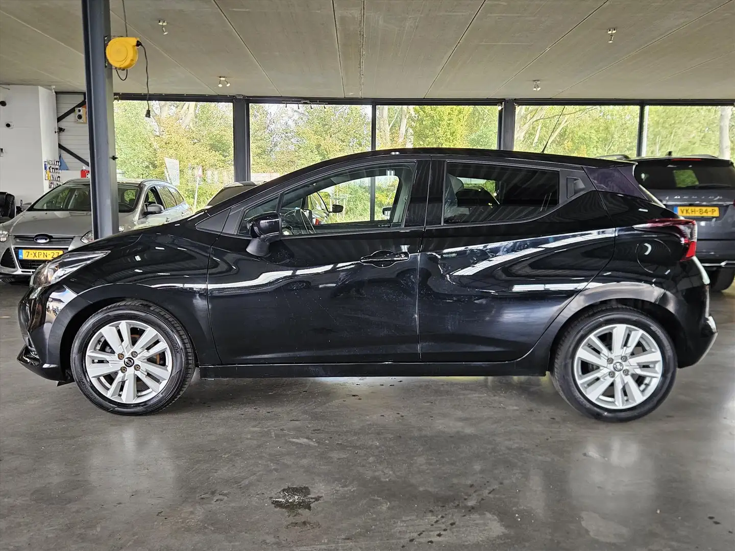 Nissan Micra 1.0 IG-T 100pk N-Connecta Zwart - 2