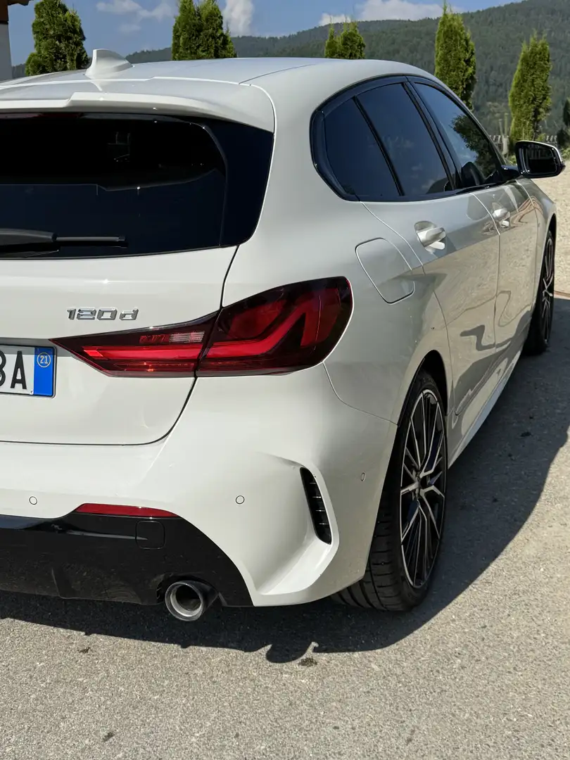 BMW 120 120 d xDrive M Sport White - 1