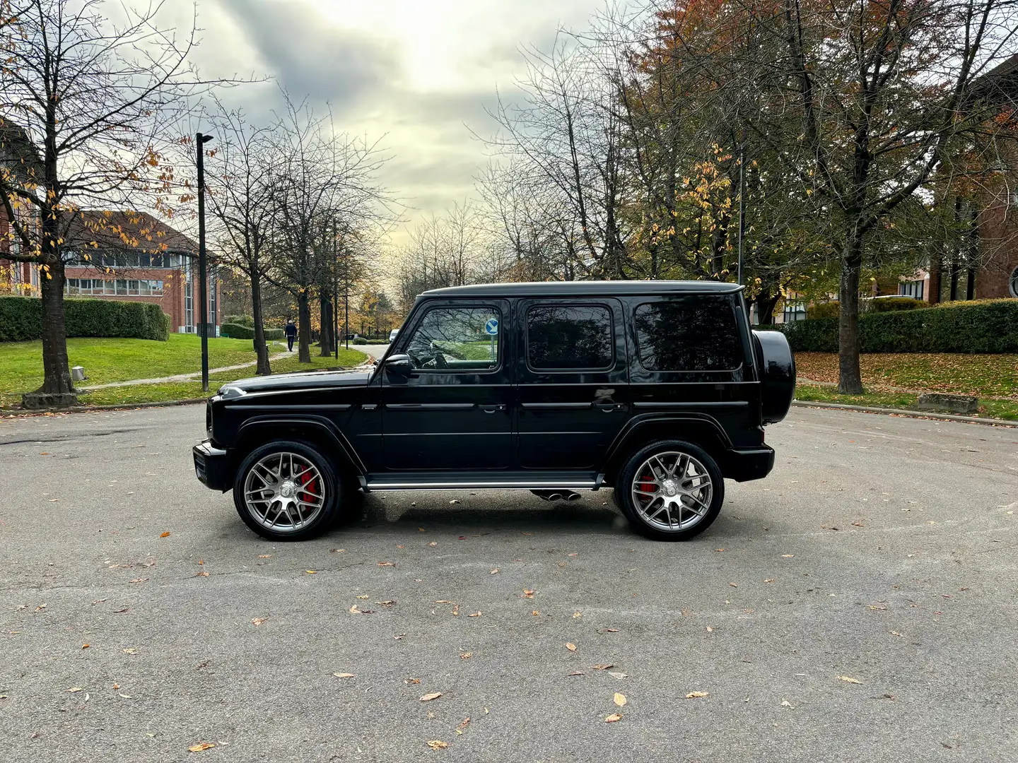 Mercedes-Benz G 63 AMG ** Burmester / Manufaktur / Massage / Like New ** Noir - 1