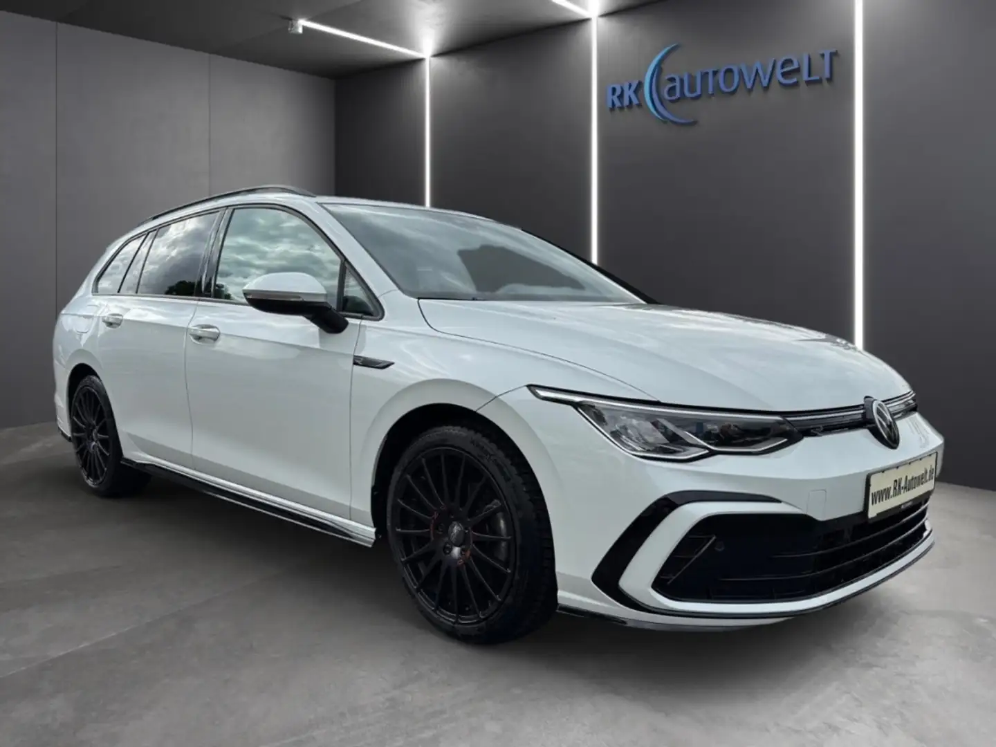 Volkswagen Golf Variant VIII R-Line 1.5 TSI LED Navi ACC 19 Zoll Weiß - 2