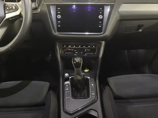 Volkswagen Tiguan view 11