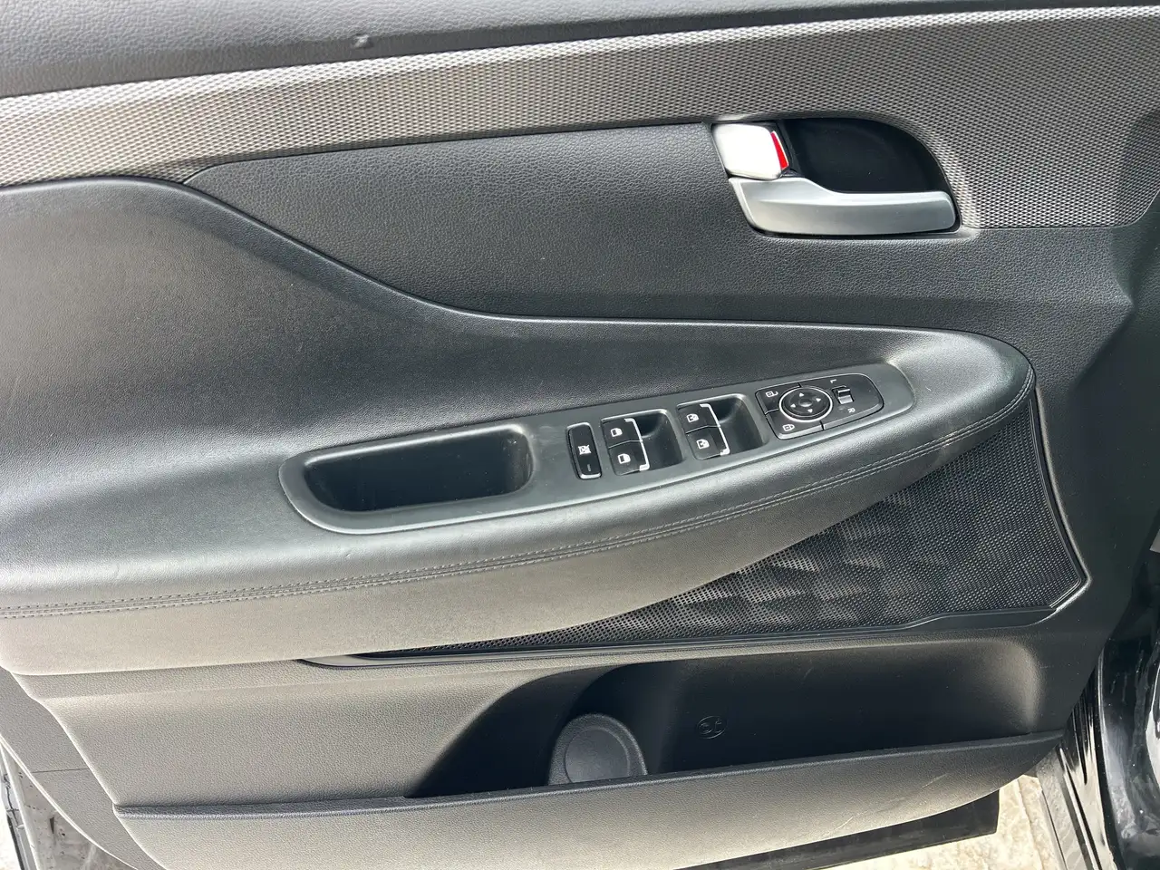 Hyundai SANTA FE снимка Hyundai SANTA FE