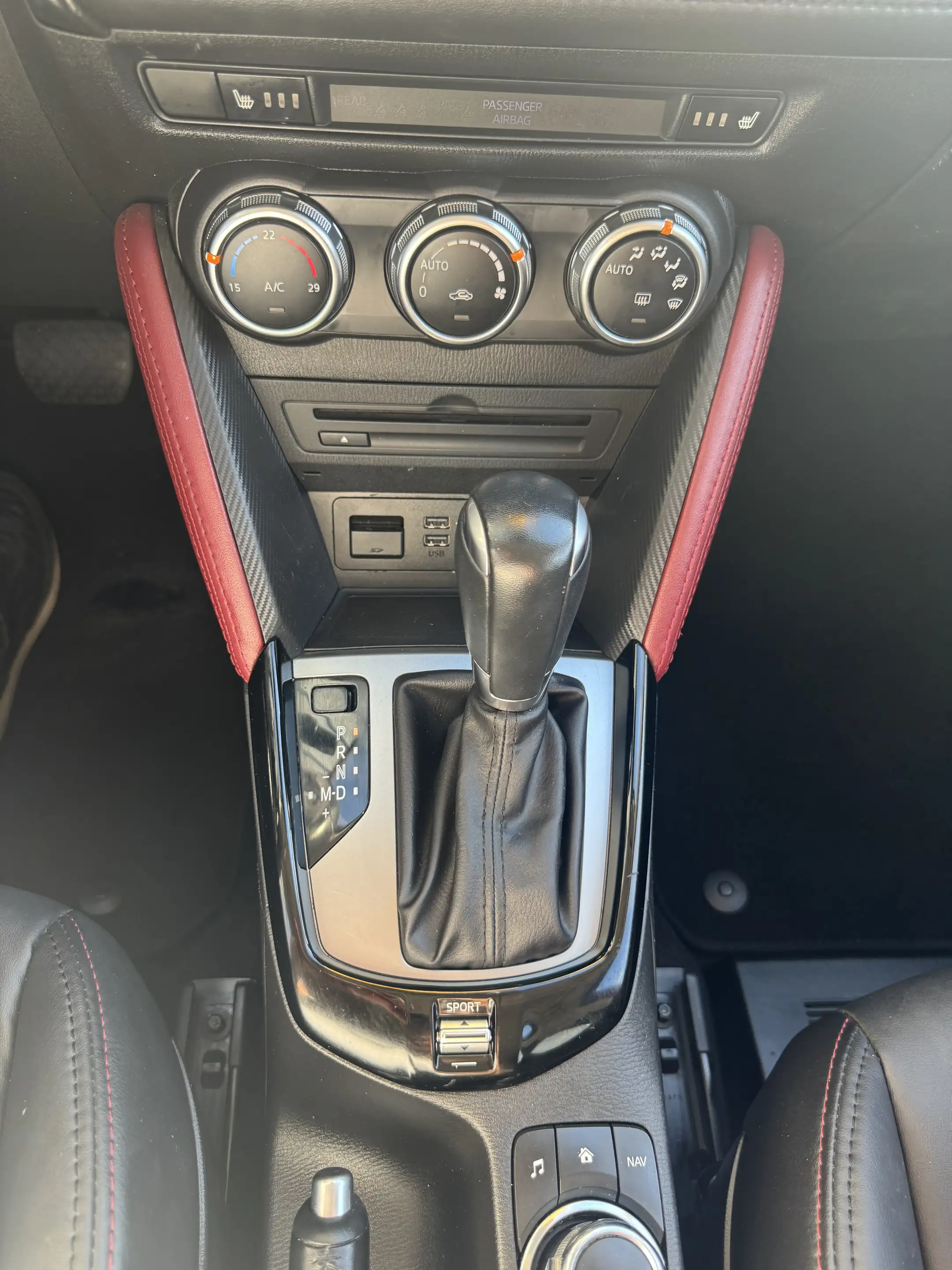 Mazda CX-3 Sports-Line ( LEDER/NAVI/CAM./BOSE/ AUT.HEAD UP DISPLAY) — photo 12