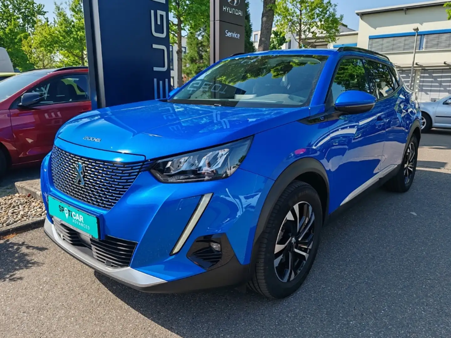 Peugeot 2008 e- Allure Pack Elektromotor 136 Digitales Cockpit Blau - 1