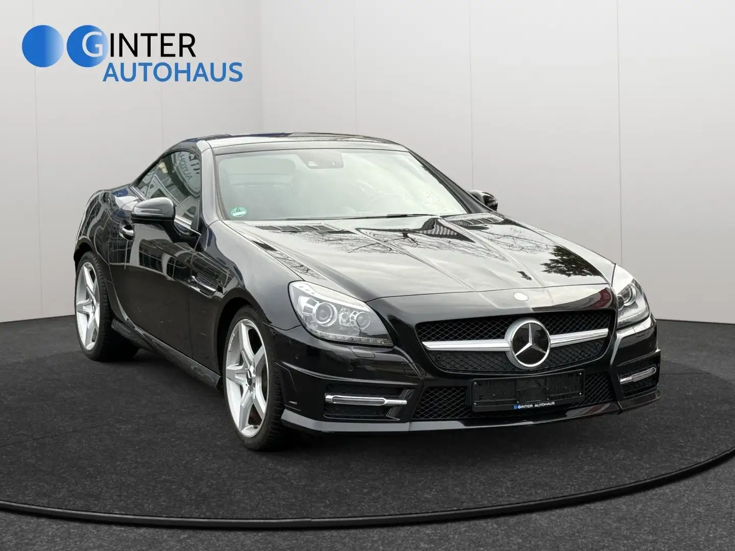 Mercedes-Benz SLK 200 Roadster BlueEfficiency AMG/Sport-Paket Schwarz - 2