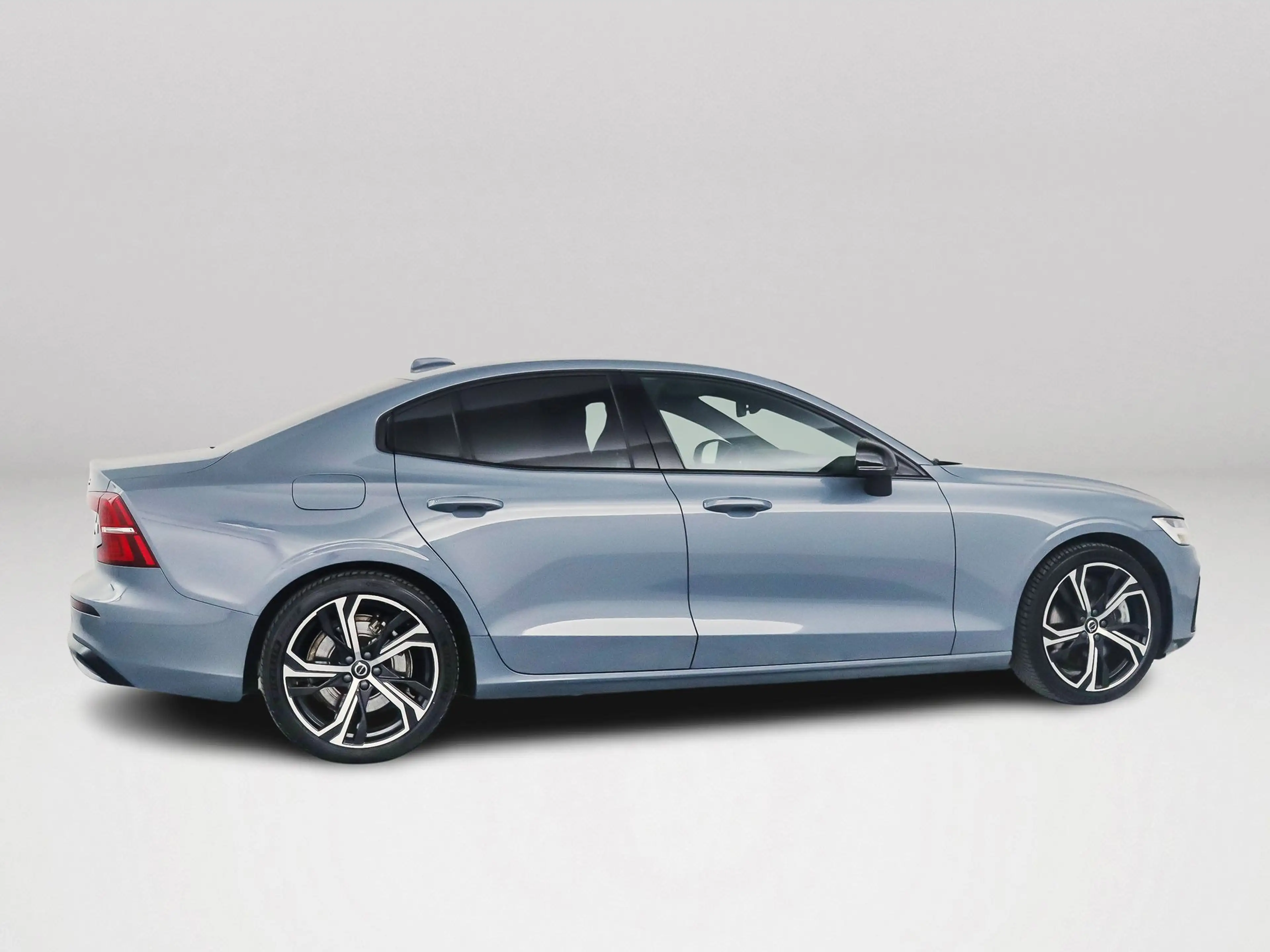 Volvo S60 Recharge T6 AWD Plus Dark | SOH 99% | Parkeercamer — photo 5