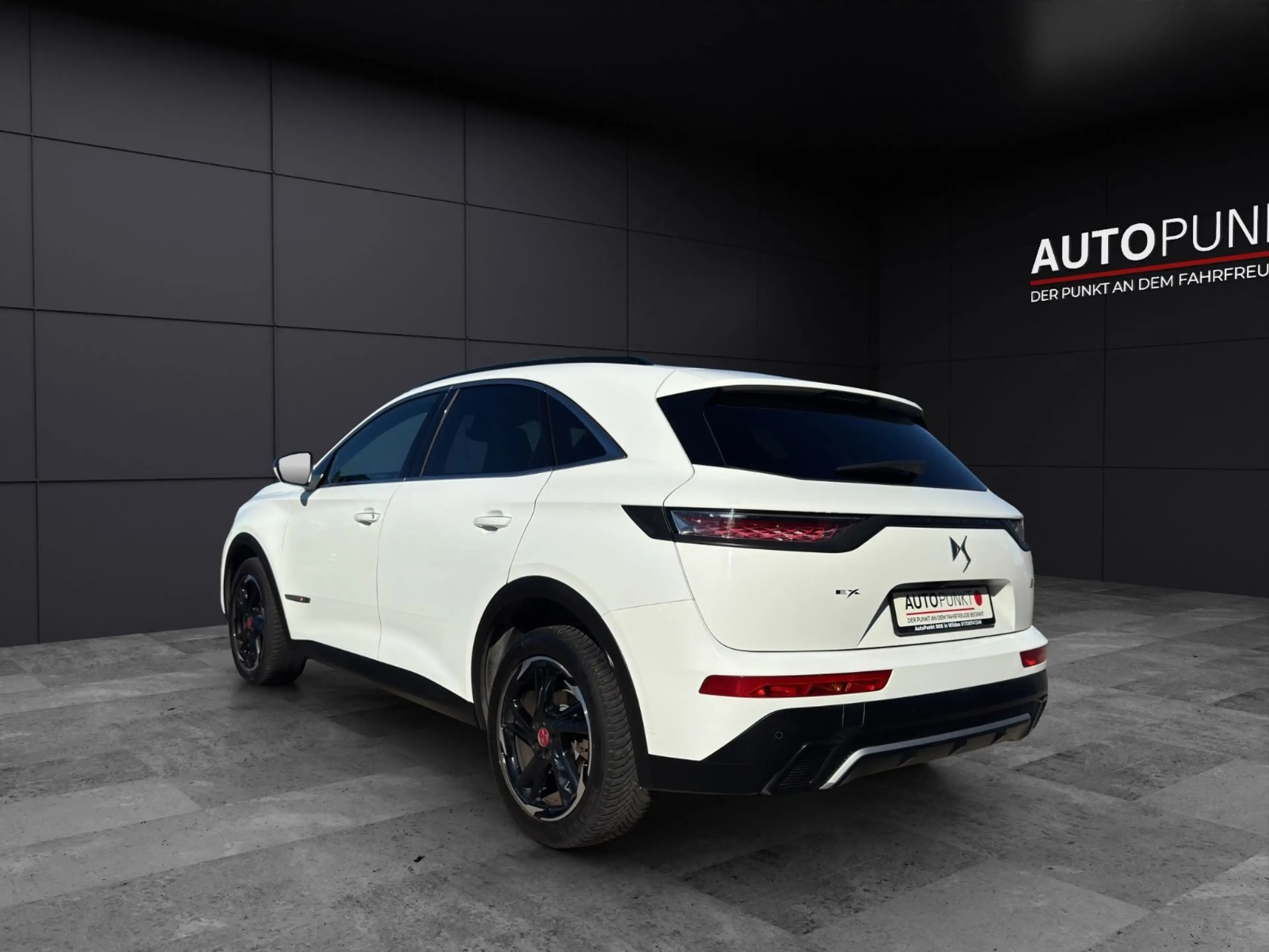 DS Automobiles DS 7 Crossback PERFORMANCE LINE ALCANTARA KAMERA — photo 8