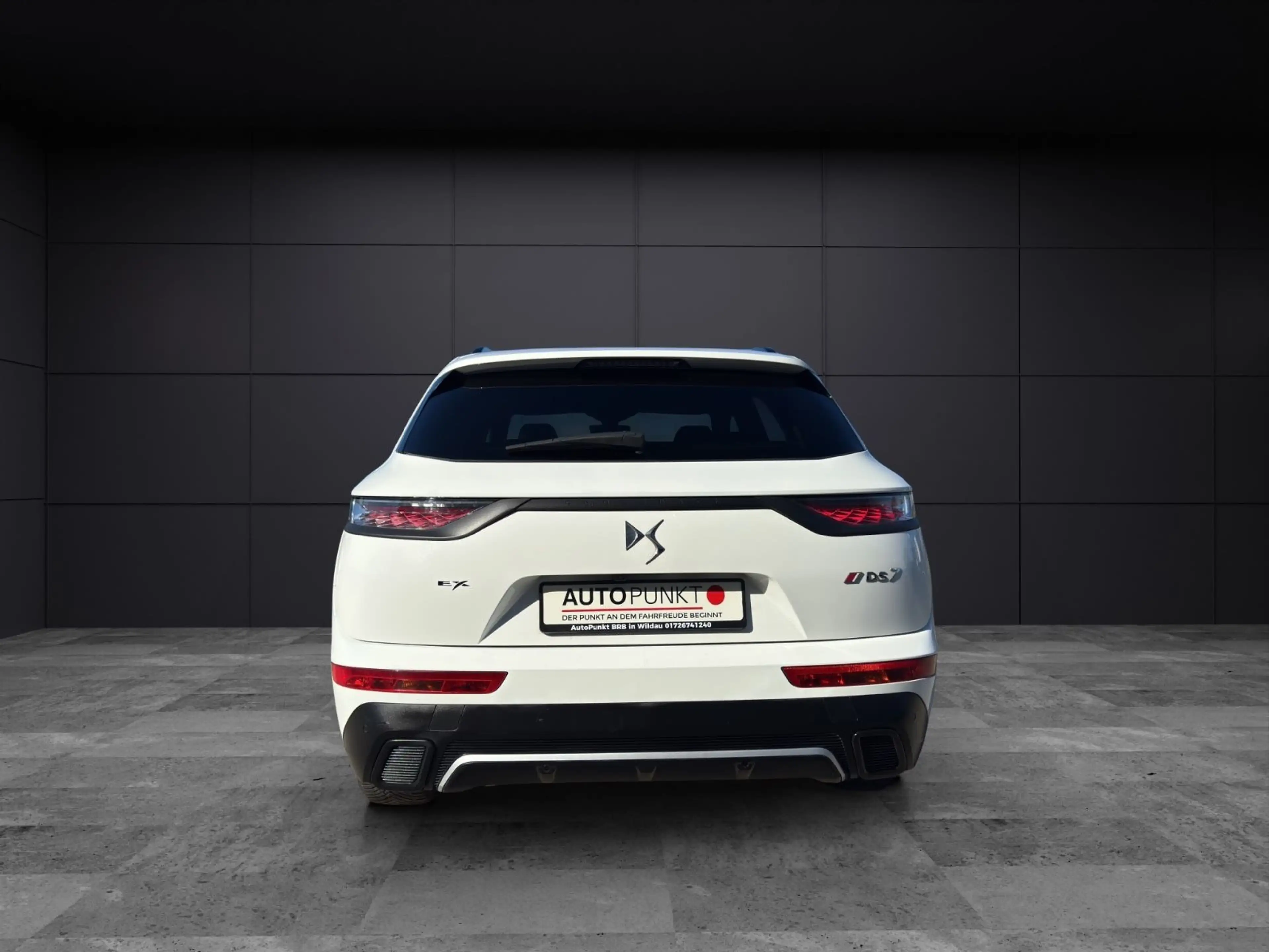 DS Automobiles DS 7 Crossback PERFORMANCE LINE ALCANTARA KAMERA — photo 7