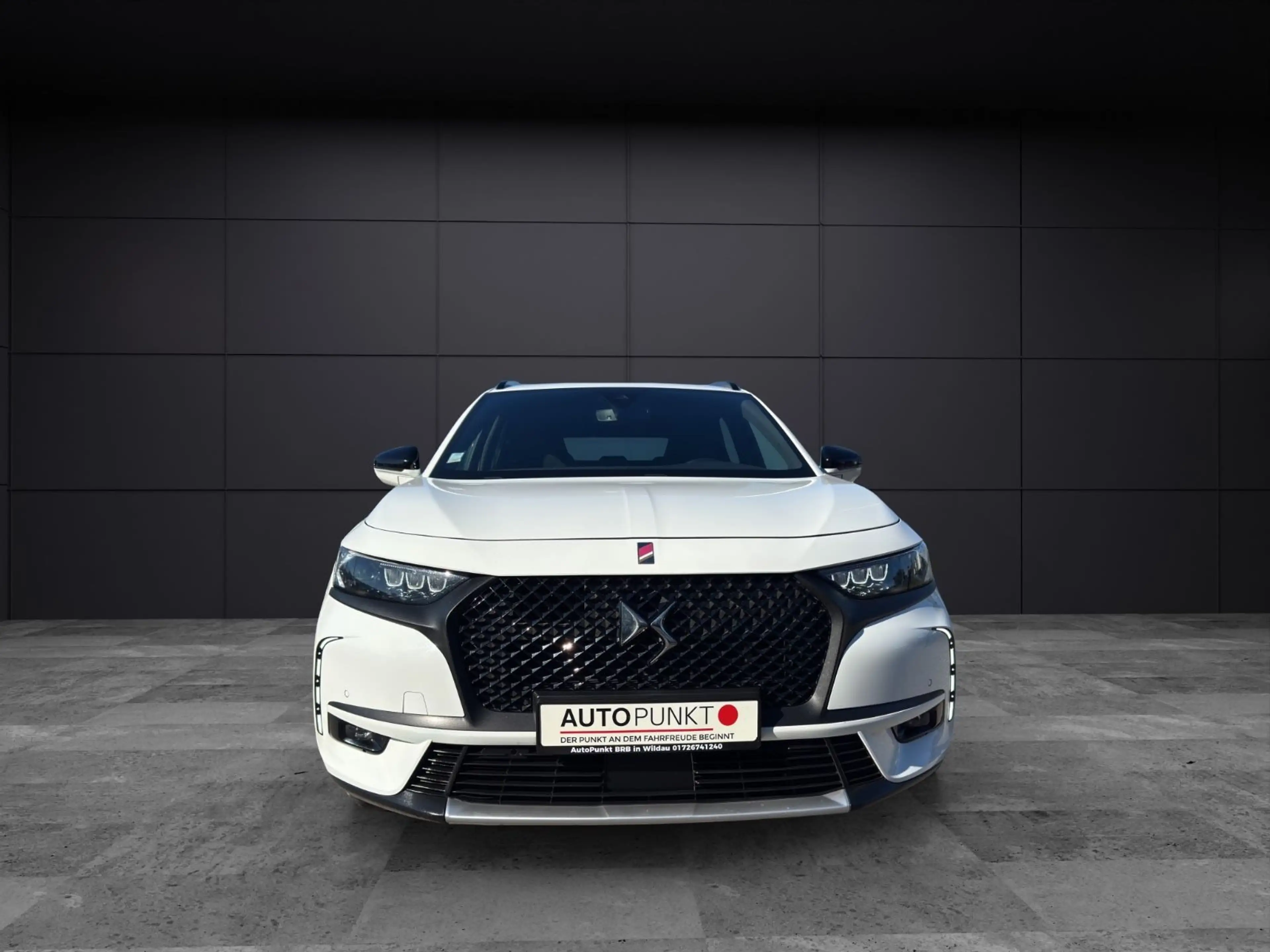 DS Automobiles DS 7 Crossback PERFORMANCE LINE ALCANTARA KAMERA — photo 3