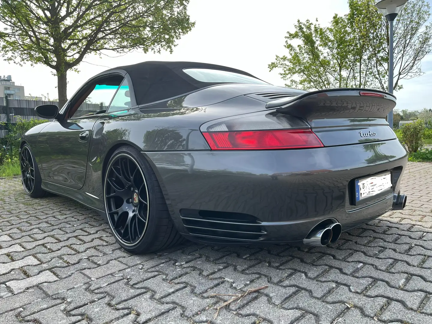 Porsche 911 turbo Cabrio, Motor neu, +700 PS Grey - 2