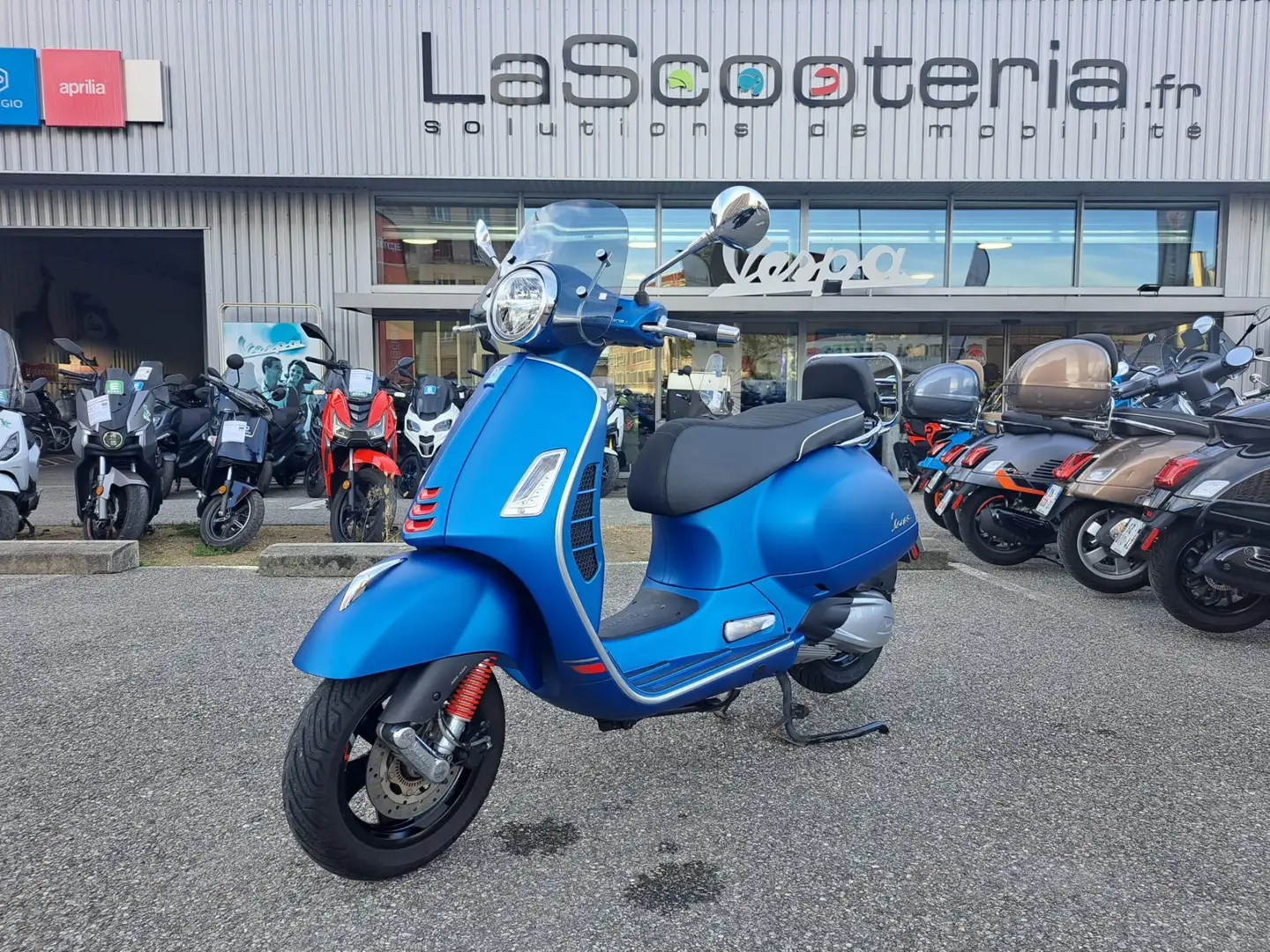Vespa GTS 300 Bleu - 1