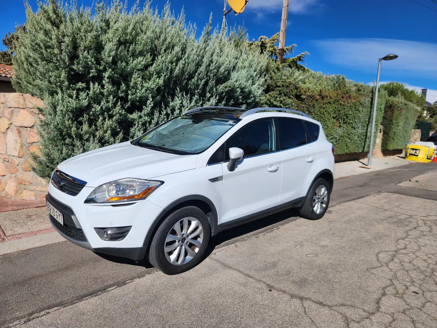 Ford Kuga 2.0 TDCi 4x4 Aut. Titanium - 1