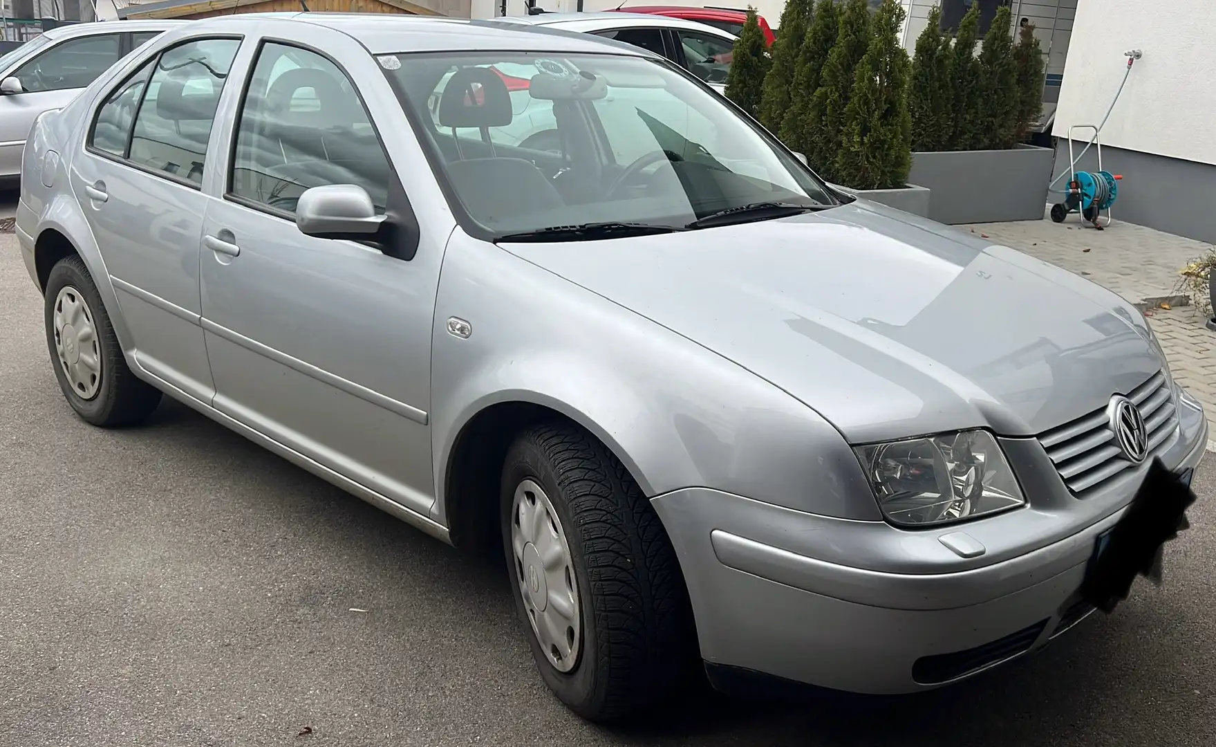 Volkswagen Bora Highline 1,6 FSI - 1