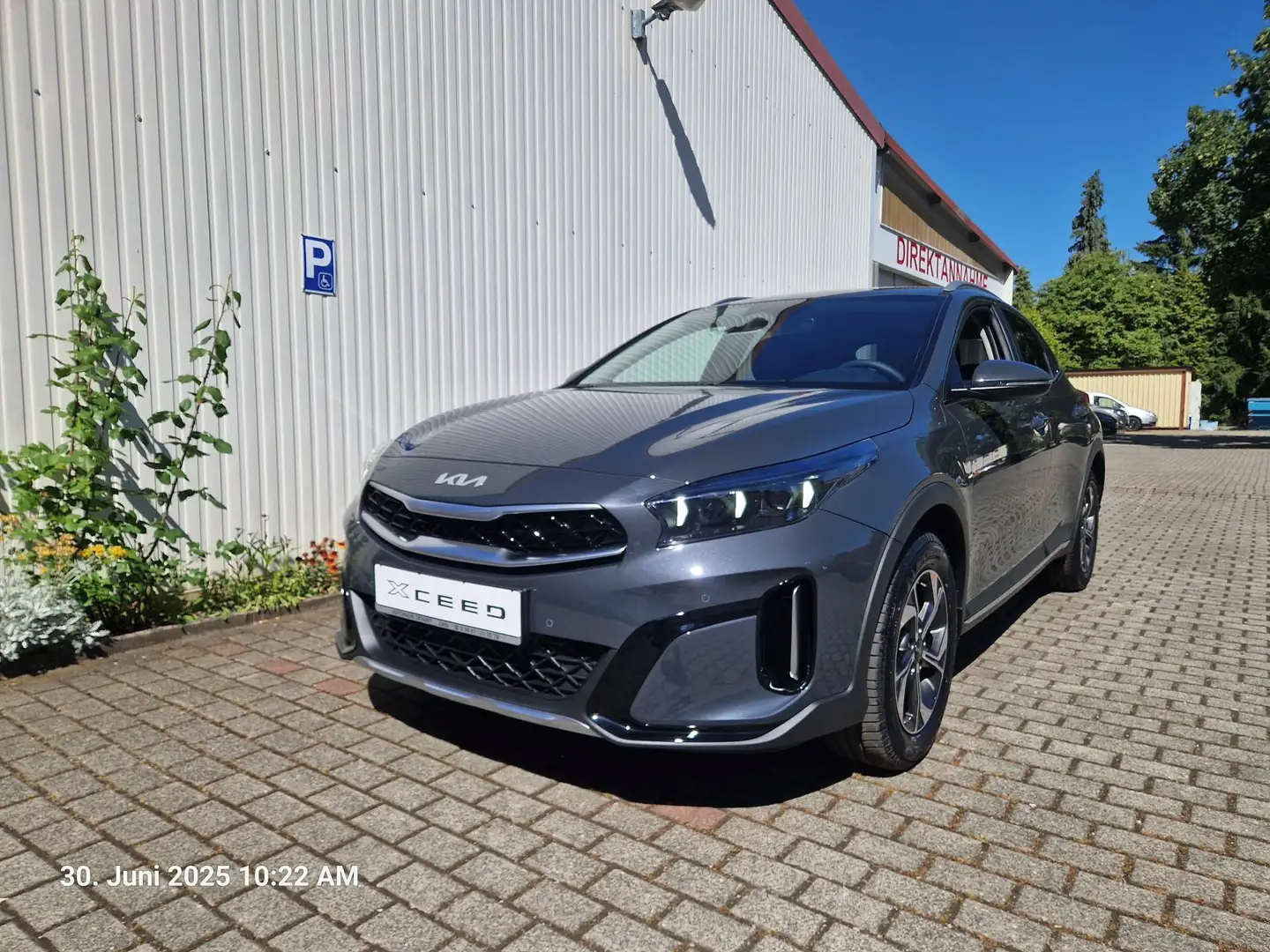 Kia XCeed 1,5 T-GDi EXCLUSIVE/ WINTER Grau - 1
