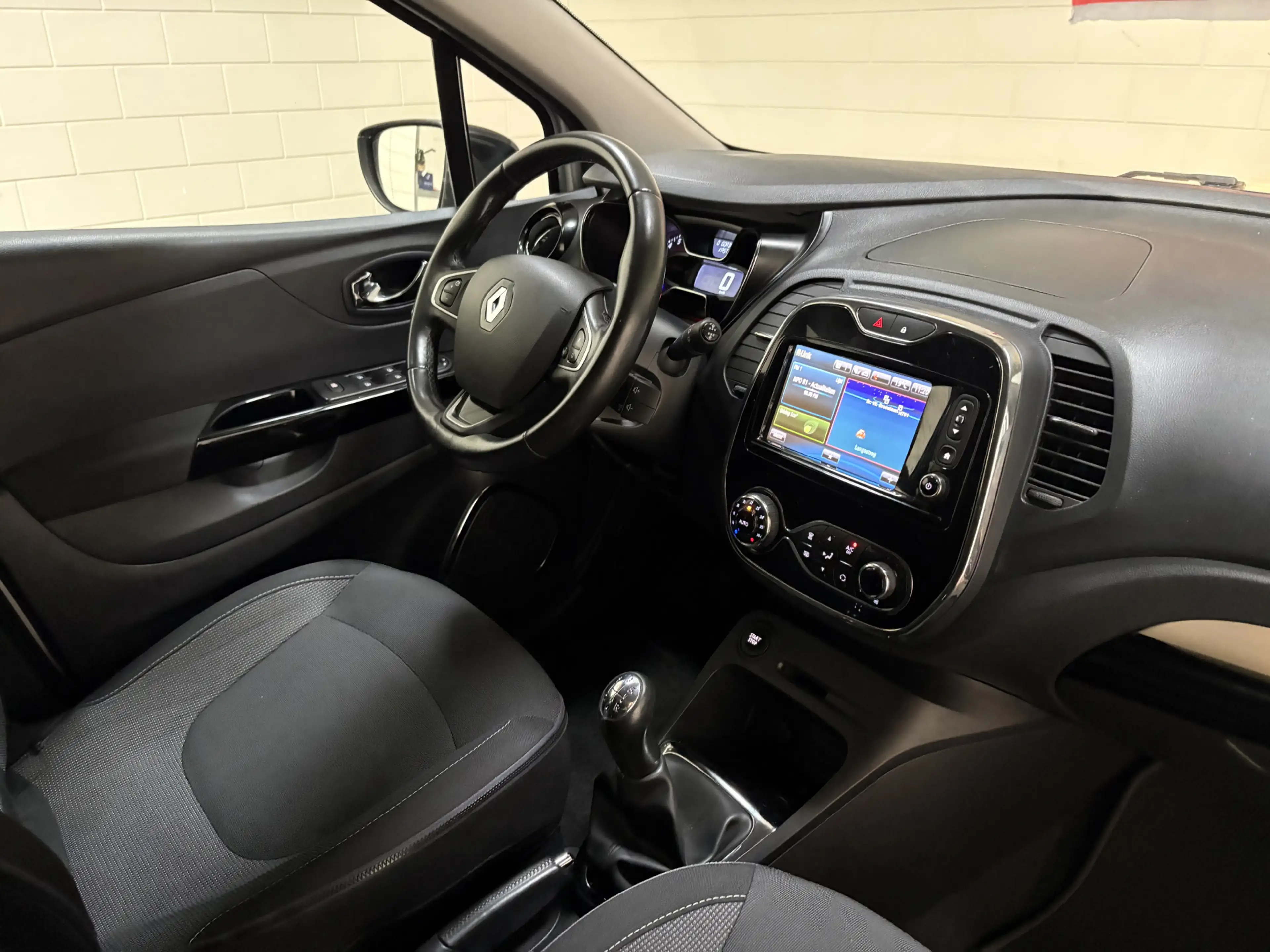 Renault Captur 0.9 TCe Dynamique, Volledig onderhouden, Camera, C — photo 18