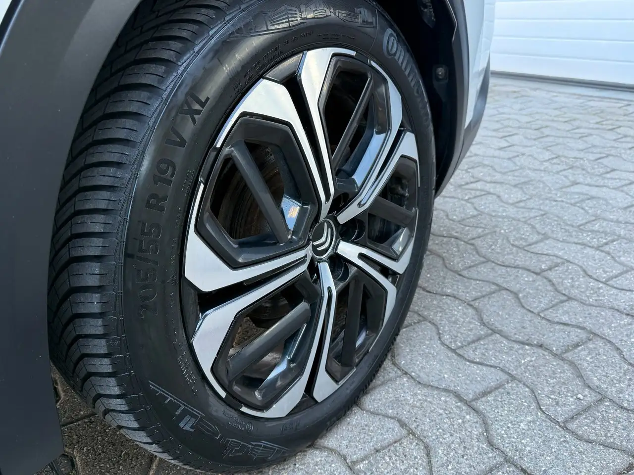 Citroen C5 X Shine Pack Plug-In Hybrid 8