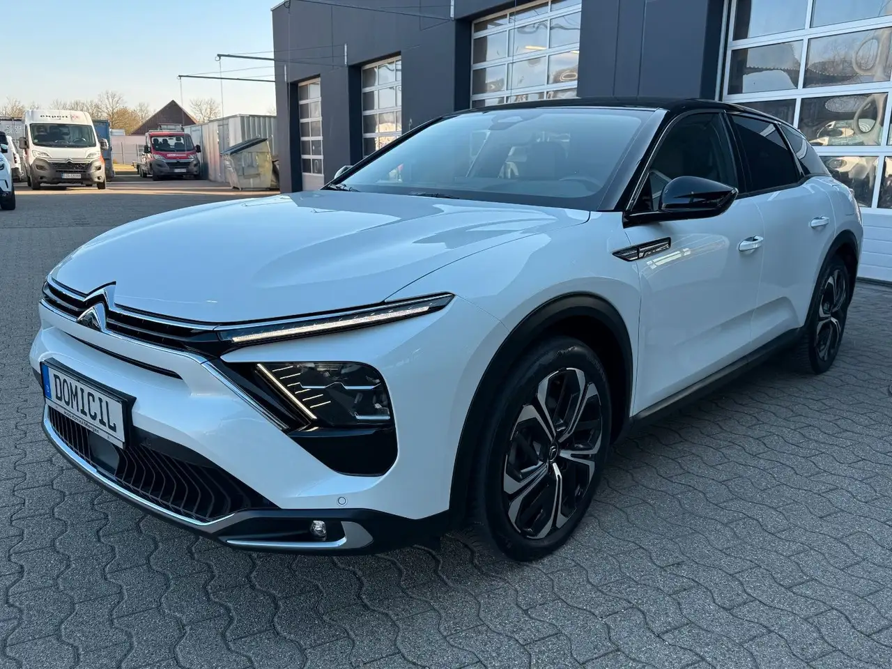 Citroen C5 X Shine Pack Plug-In Hybrid 2