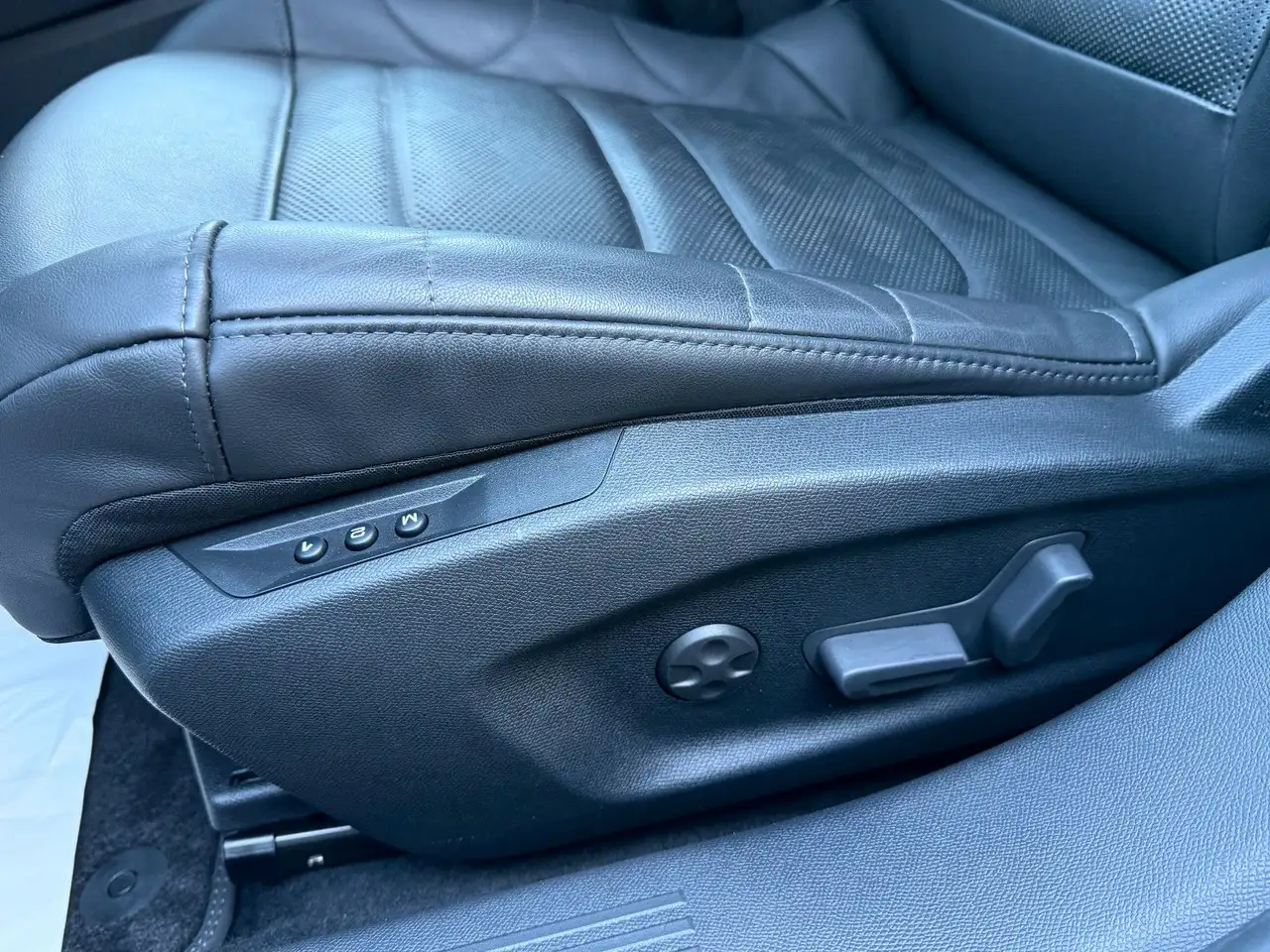Citroen C5 X Shine Pack Plug-In Hybrid 23