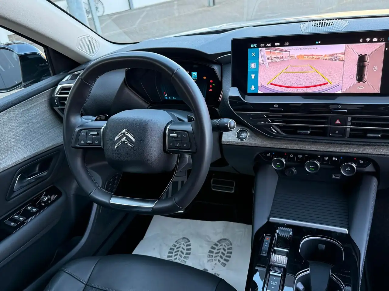 Citroen C5 X Shine Pack Plug-In Hybrid 16