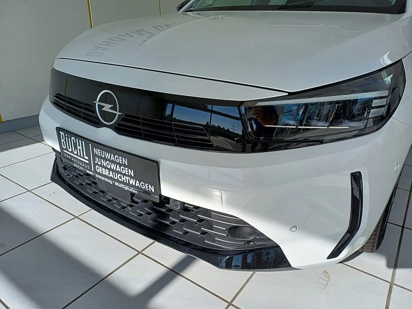 Opel Corsa 1,2 Euro 6.4 Weiß - 2