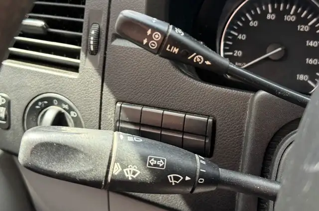 Mercedes-Benz Sprinter view 10