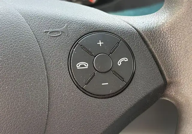 Mercedes-Benz Sprinter view 13
