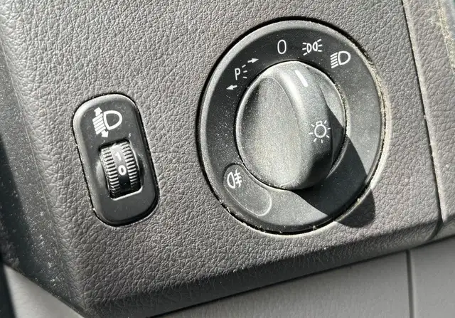 Mercedes-Benz Sprinter view 27
