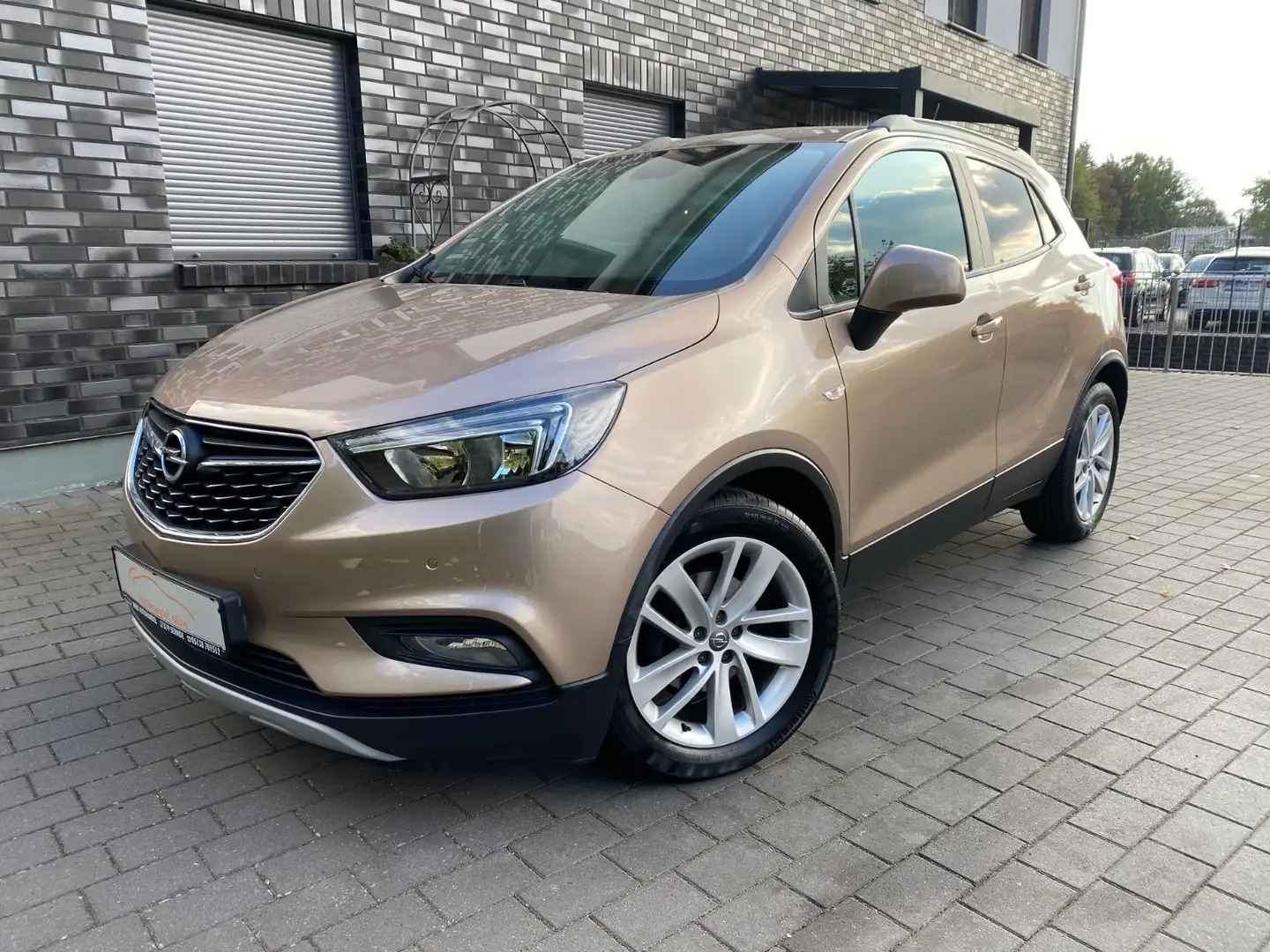 Opel Mokka X ON(Automatik) Braun - 1