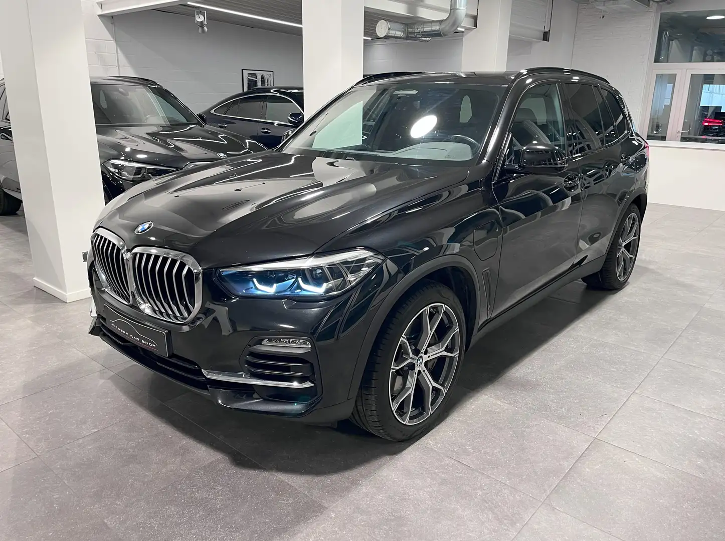 BMW X5 3.0 xDrive45e Plug-In Hybrid € 42.900,- ex BTW Noir - 2