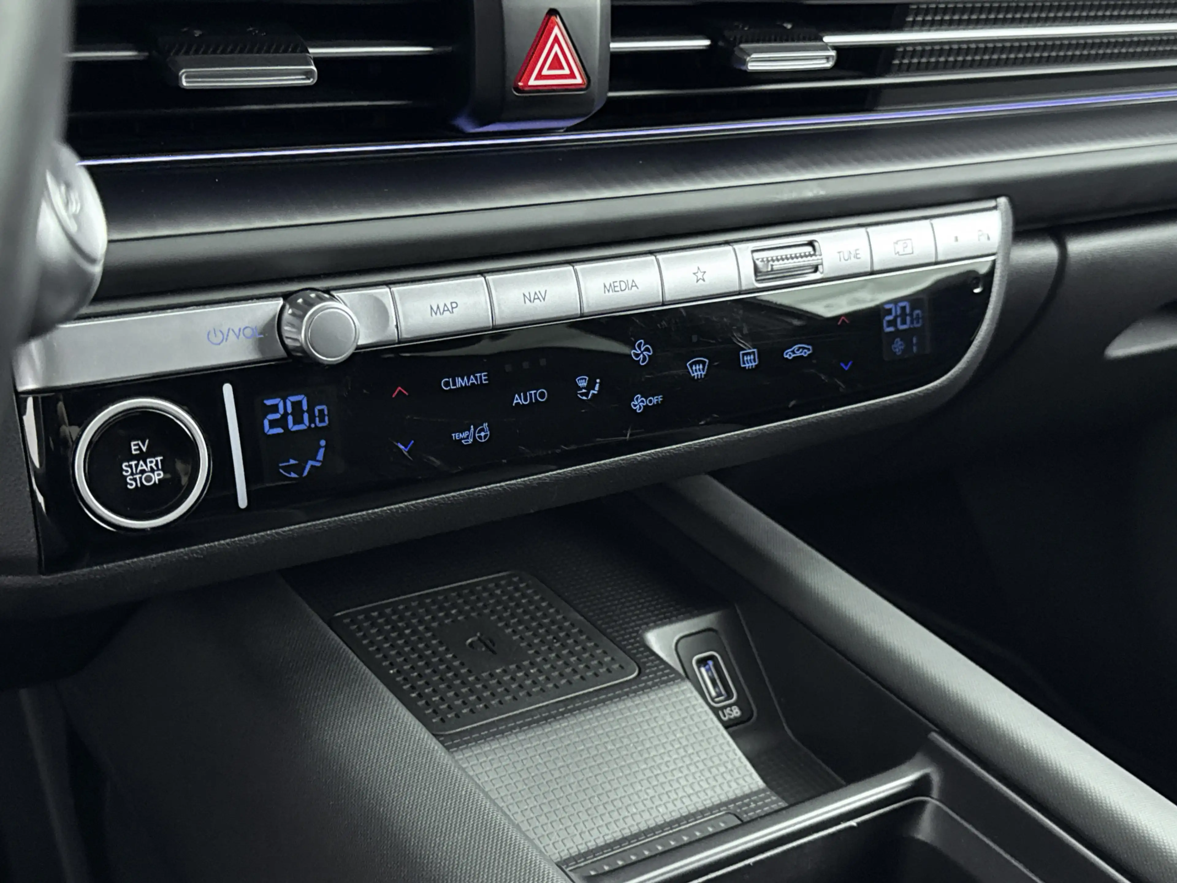 Hyundai IONIQ 6 - Connect 77.4 kWh // DEALERONDERHOUDEN // ELECTRI — photo 19