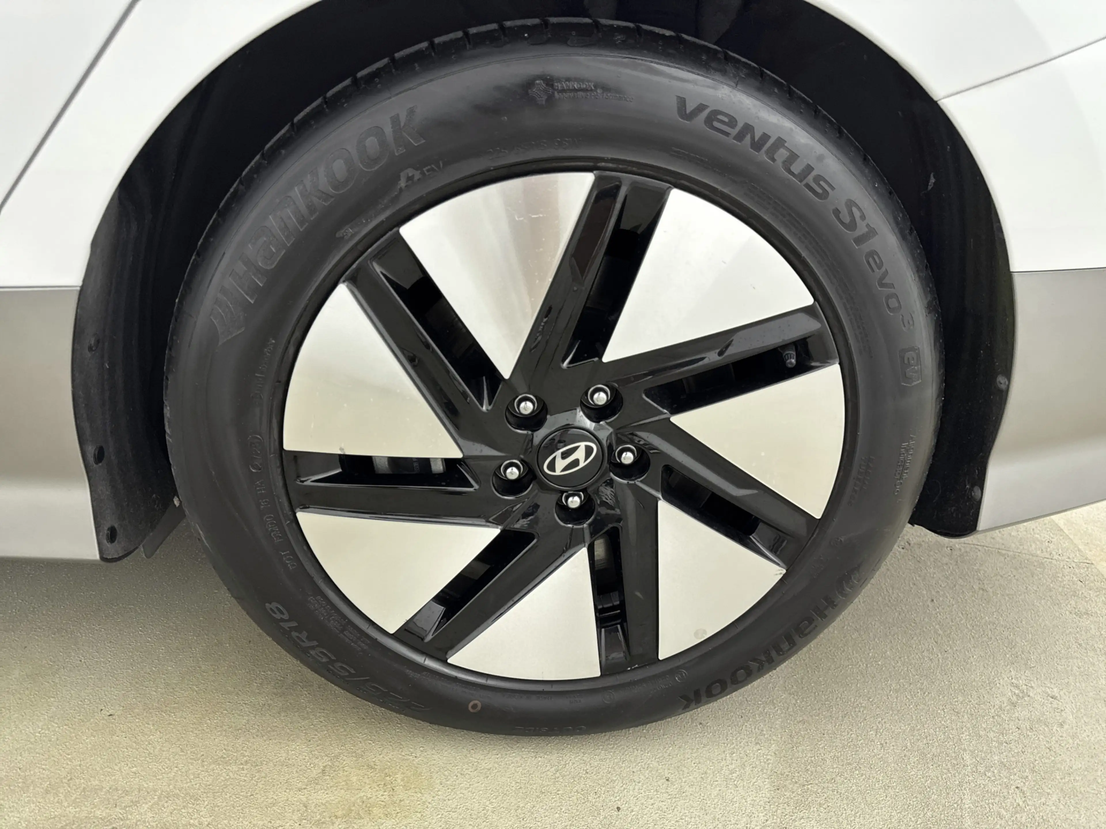 Hyundai IONIQ 6 - Connect 77.4 kWh // DEALERONDERHOUDEN // ELECTRI — photo 12