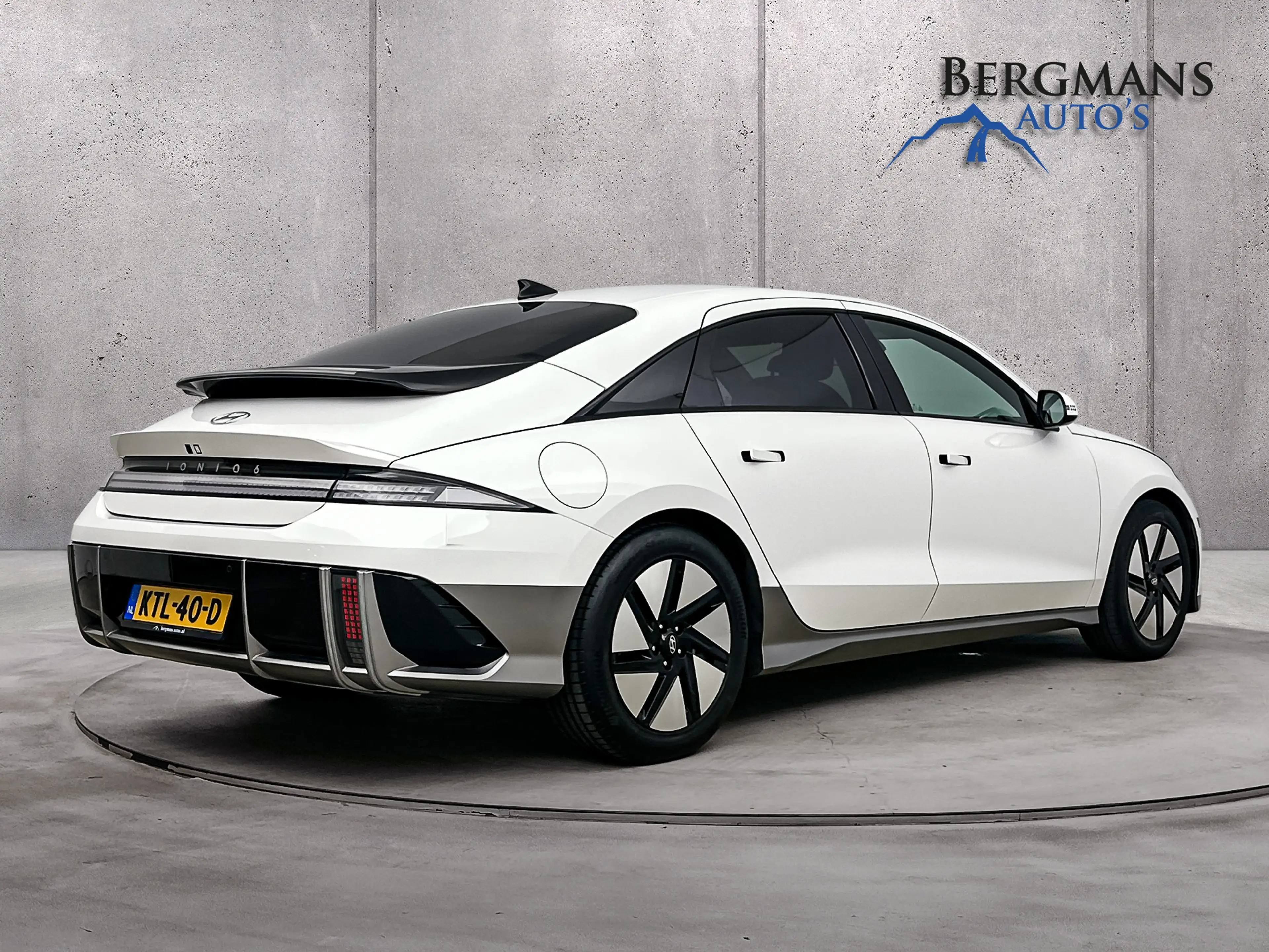 Hyundai IONIQ 6 - Connect 77.4 kWh // DEALERONDERHOUDEN // ELECTRI — photo 2