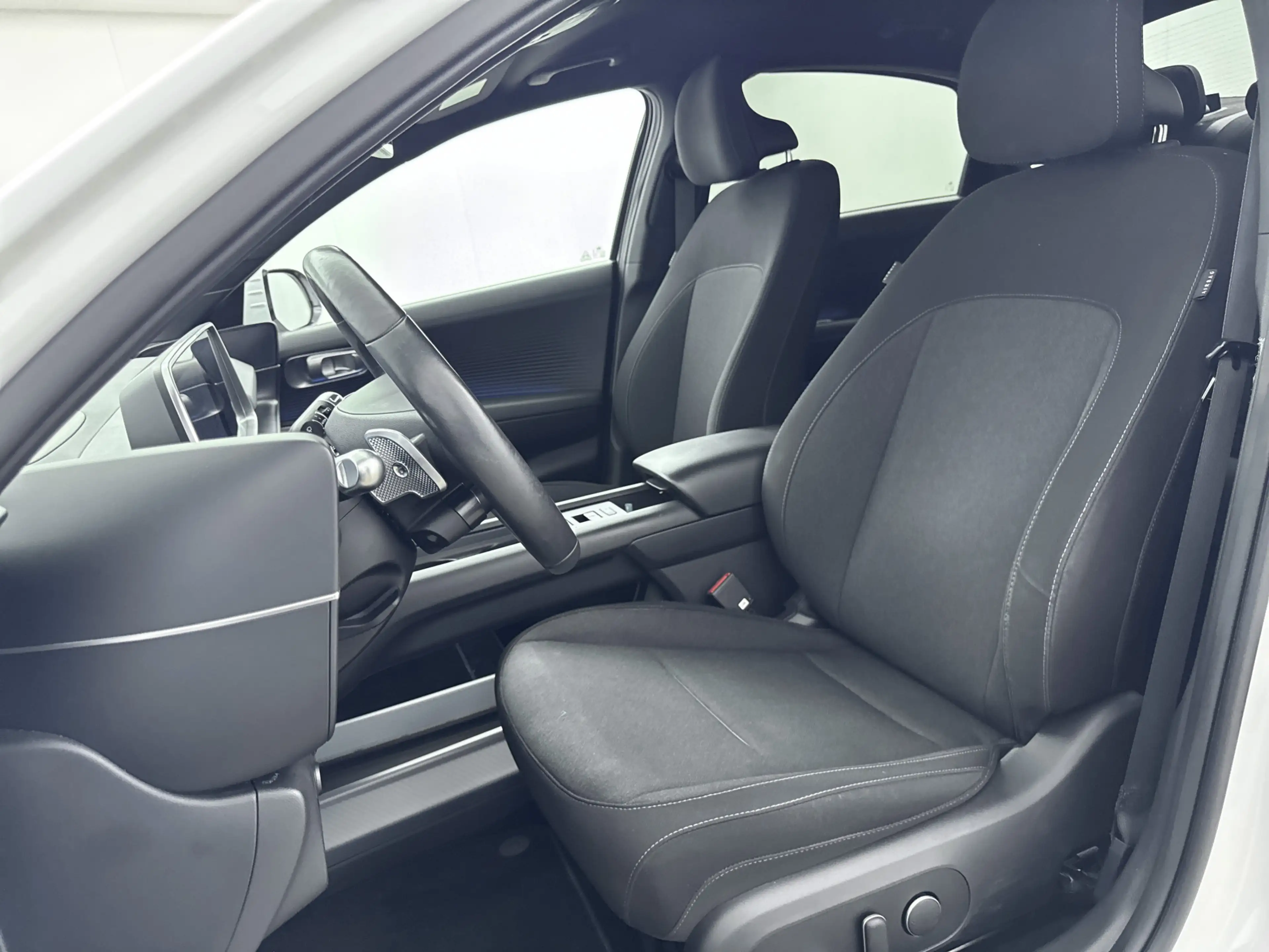 Hyundai IONIQ 6 - Connect 77.4 kWh // DEALERONDERHOUDEN // ELECTRI — photo 4