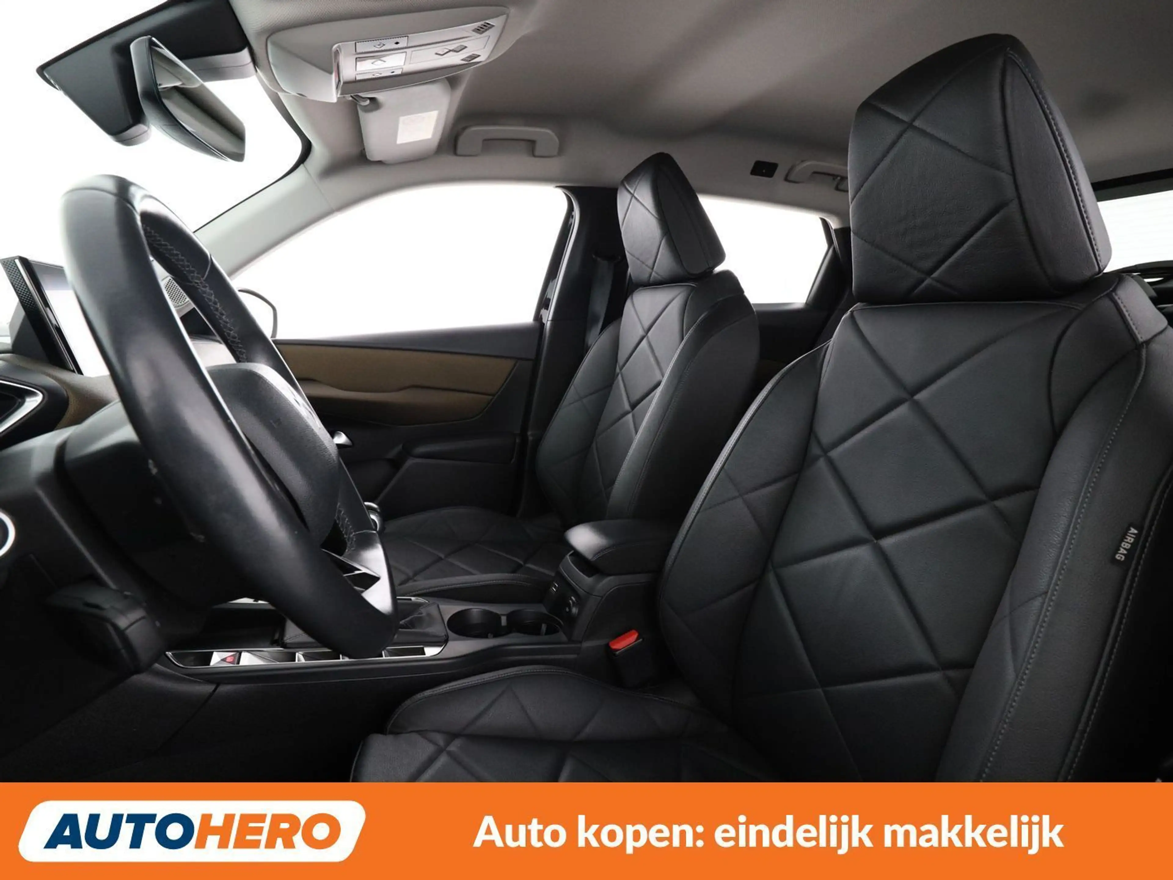 DS Automobiles DS 3 Crossback 1.2 PureTech So Chic — photo 10