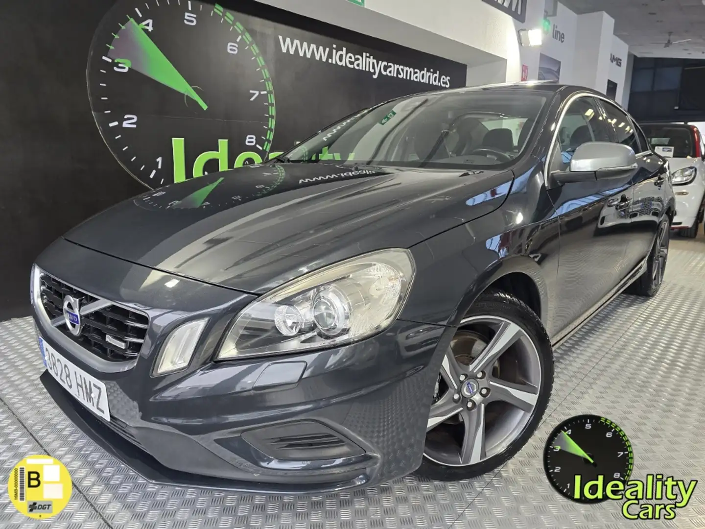 Volvo S60 D4 R-Design Aut. Gris - 1