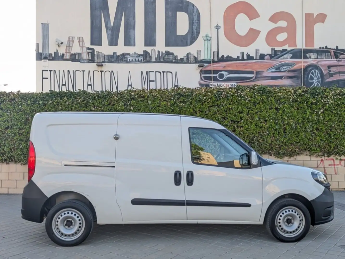 Fiat Dobló Cargo 1.4 T-Jet GNC Base Plus Maxi Blanco - 1