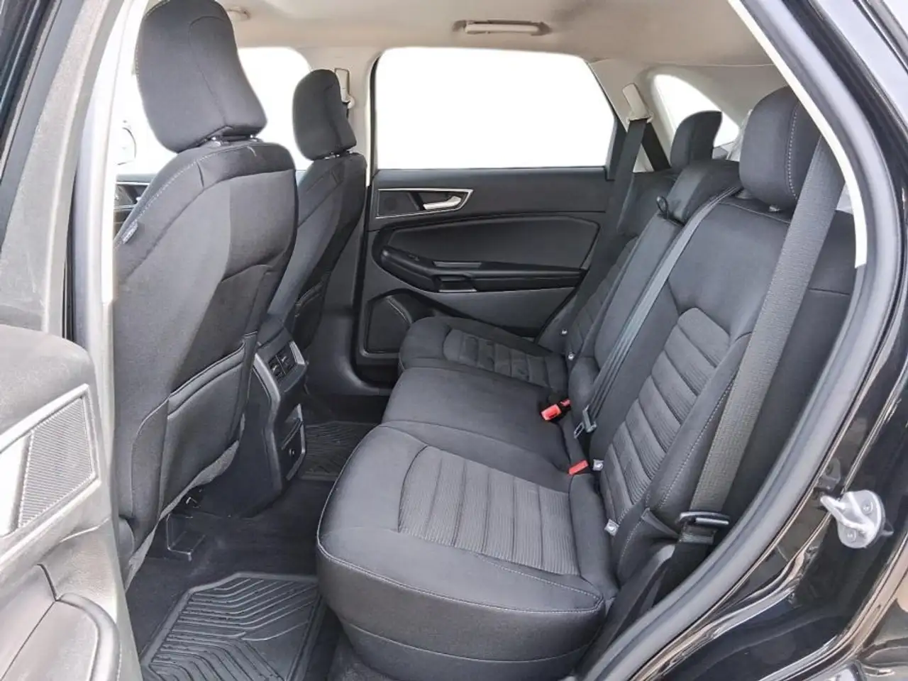 Ford Edge снимка Ford Edge