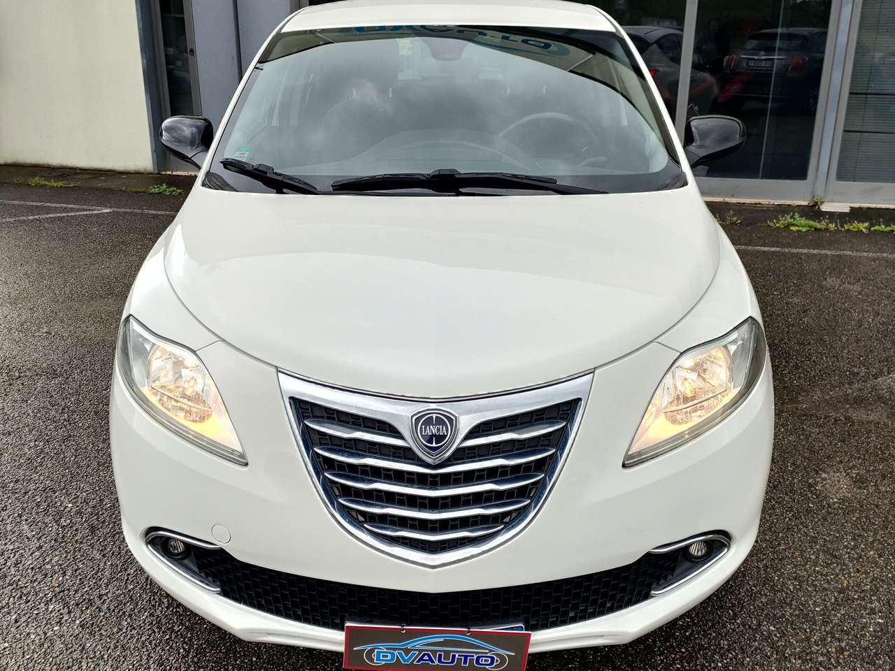 Lancia Ypsilon YpsilonIII 0.9 t.air Gold ecochic metano 80cv