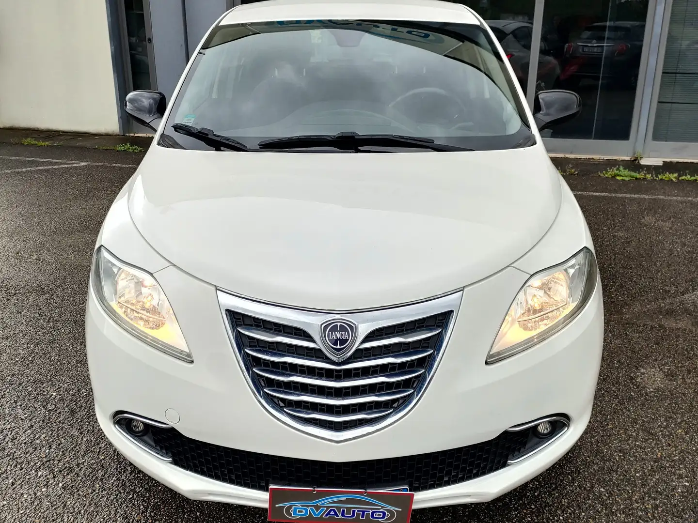 Lancia Ypsilon YpsilonIII 2011 0.9 t.air Gold ecochic metano 80cv Wit - 1