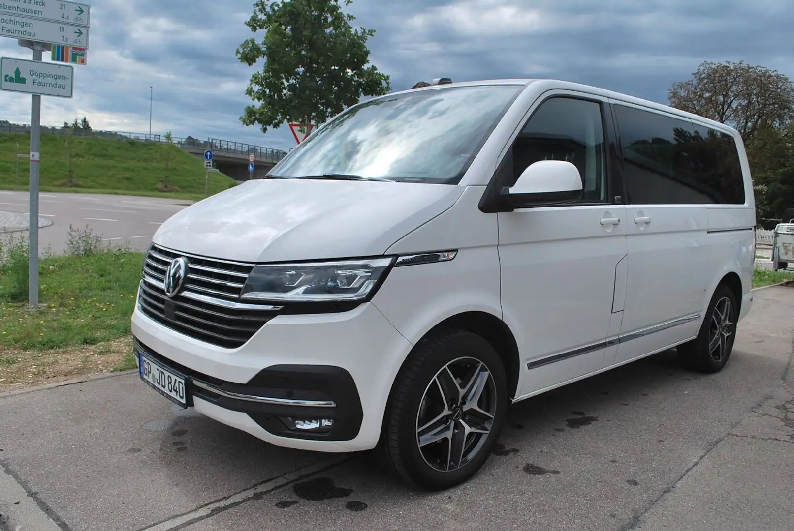 Volkswagen T6 Multivan Gen. Six*DSG*ACC*LED*VIRTU*KAMERA*AHK*ALCANTARA* Blanc - 2
