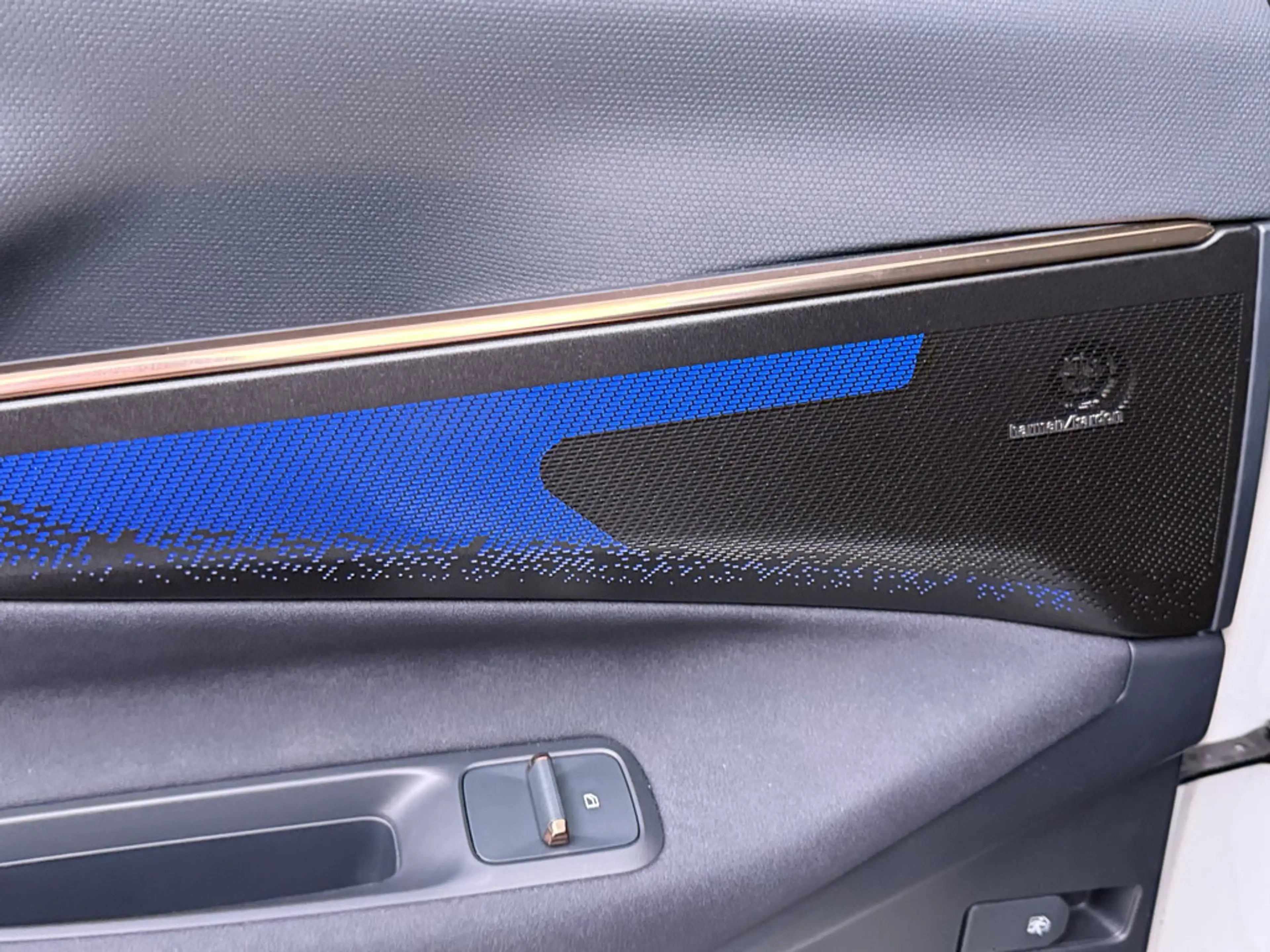 Lynk & Co 08 More Plug-In Hybrid SOFORT VERFÜGBAR — photo 15