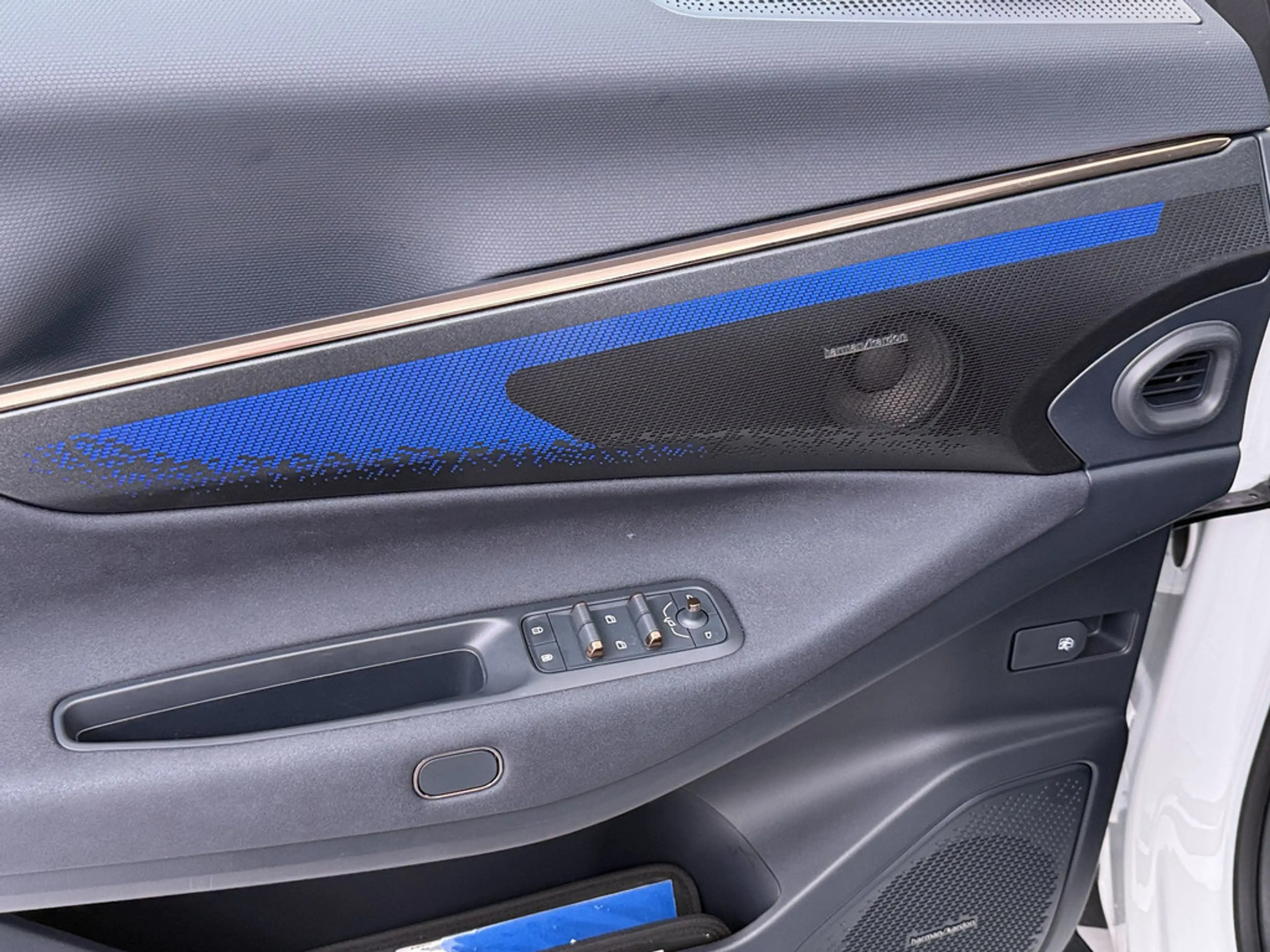 Lynk & Co 08 More Plug-In Hybrid SOFORT VERFÜGBAR — photo 13