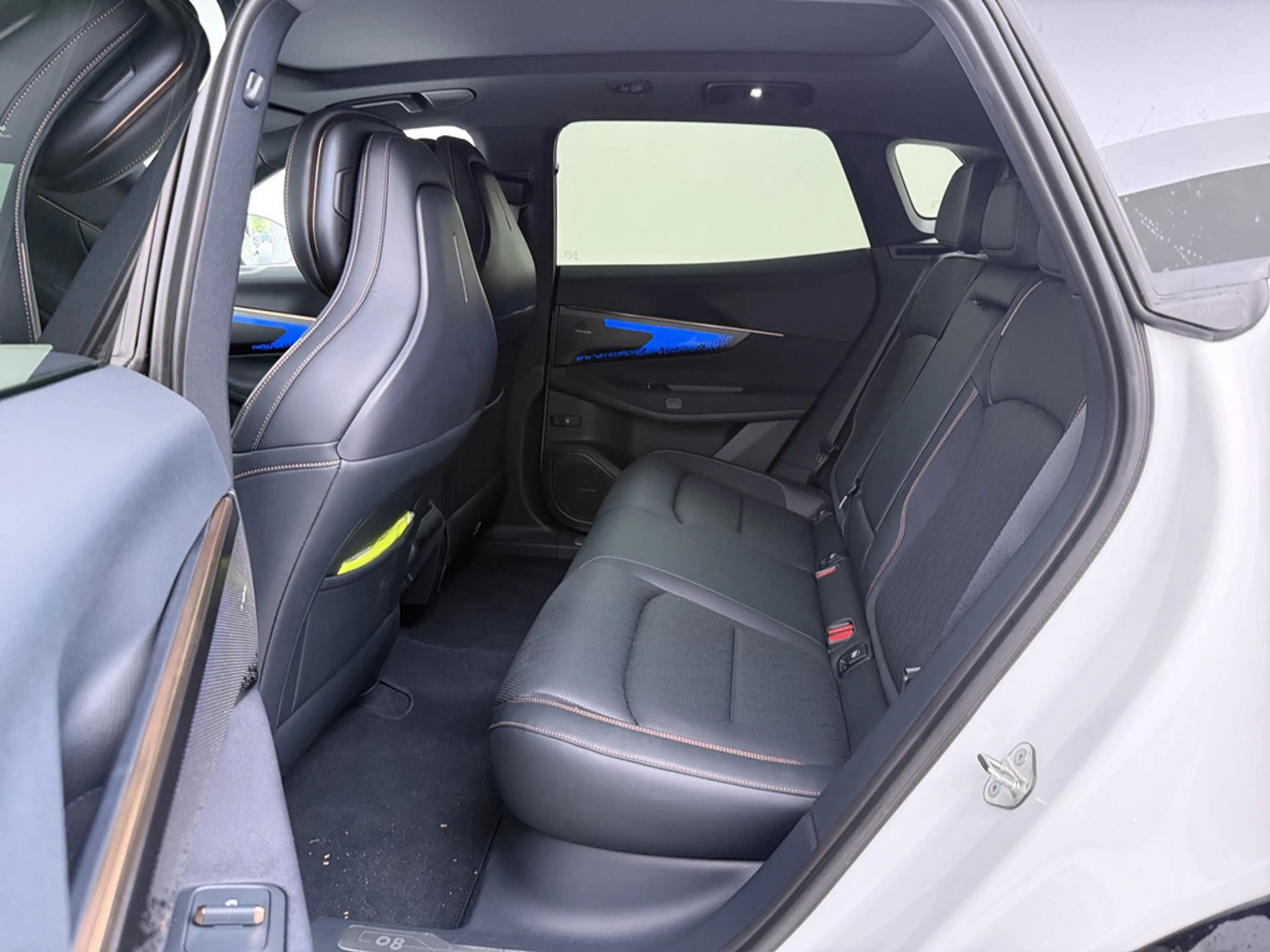 Lynk & Co 08 More Plug-In Hybrid SOFORT VERFÜGBAR — photo 14