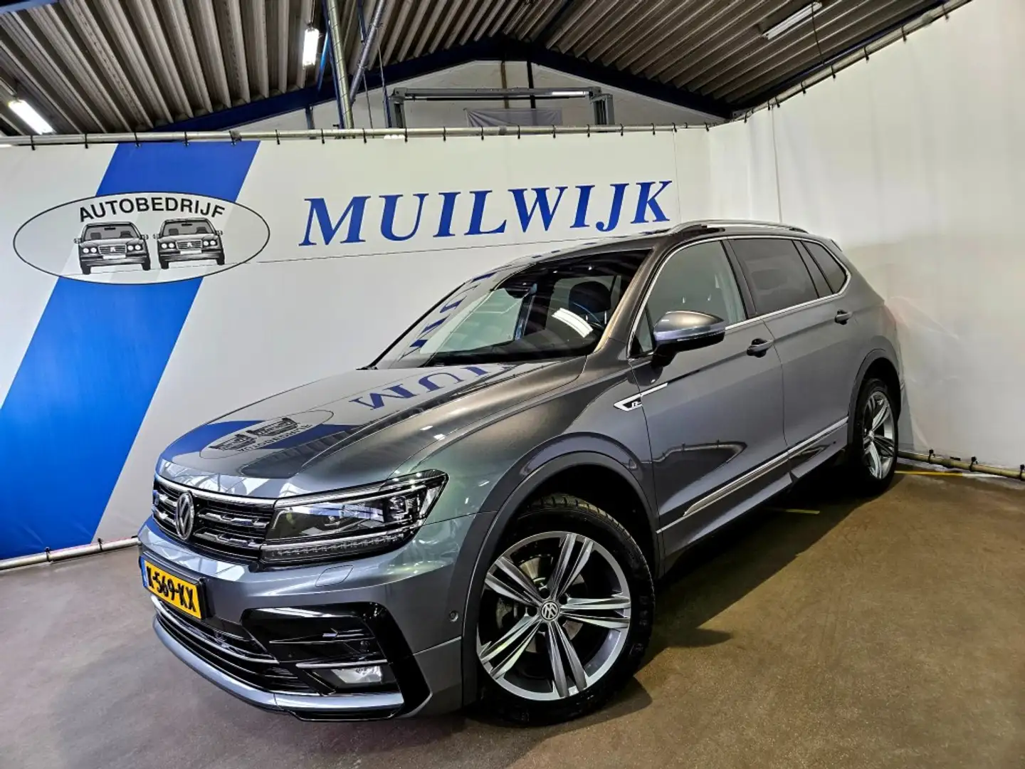 Volkswagen Tiguan Allspace 1.5 TSI Highline Business R-Line 7 Pers. Gris - 1