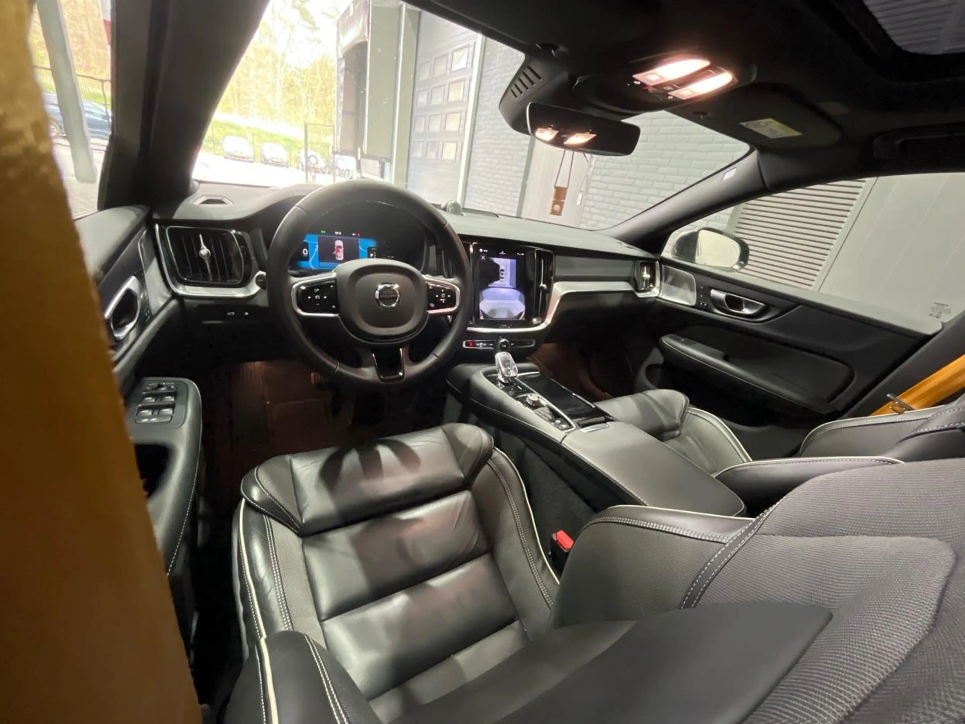 Volvo S60 T8 AWD Polestar Engineered | Bowers&Wilkins | Head — photo 5