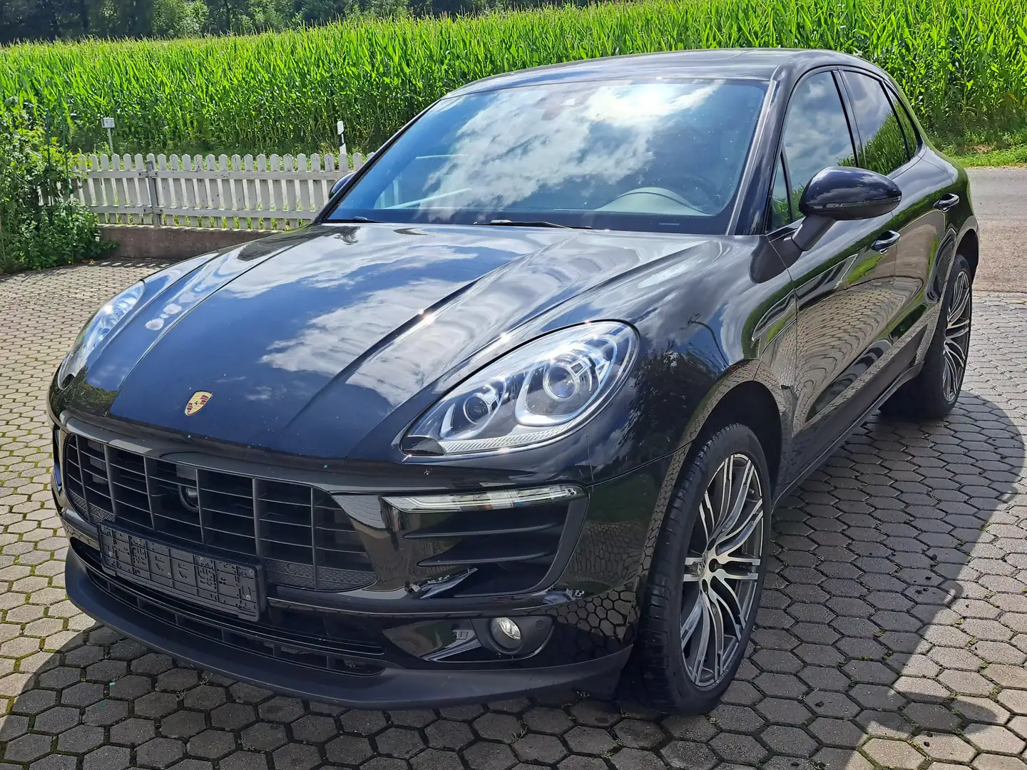 Porsche Macan S Diesel,1.Hd,Panorama,21 Zoll,Unfallfr Schwarz - 2